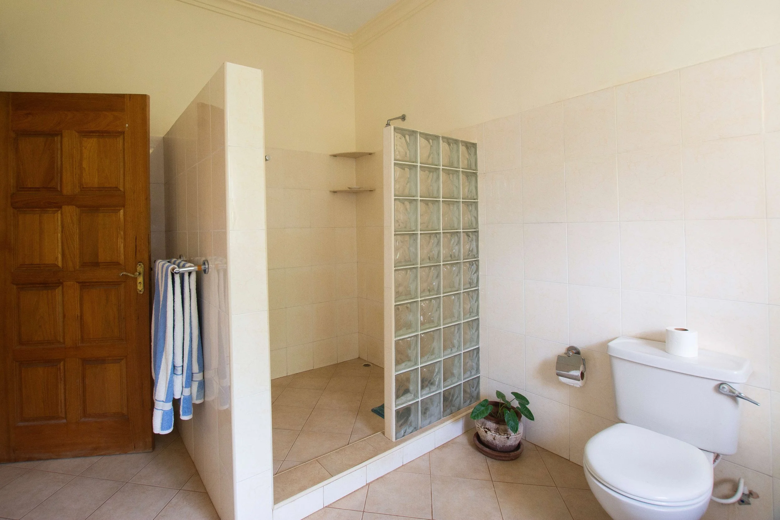 Maweni House -  Bedrooms 009.jpg