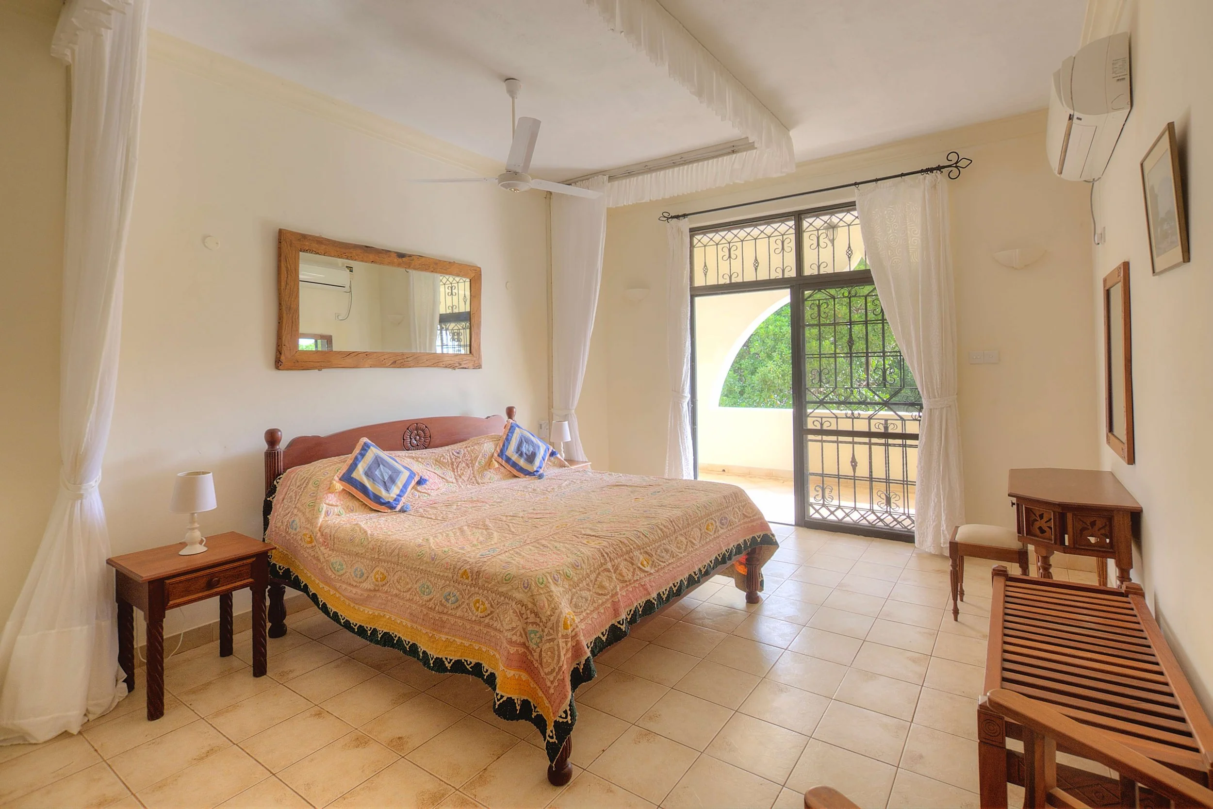Maweni House -  Bedrooms 004.jpg