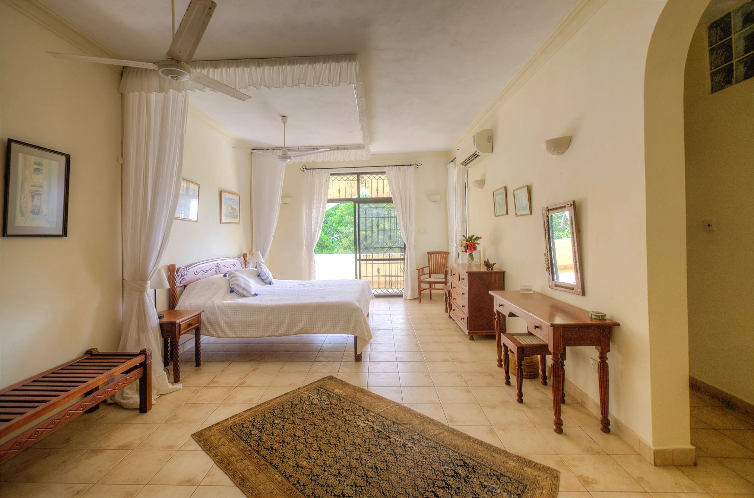 Maweni House -  Bedrooms 006.jpg