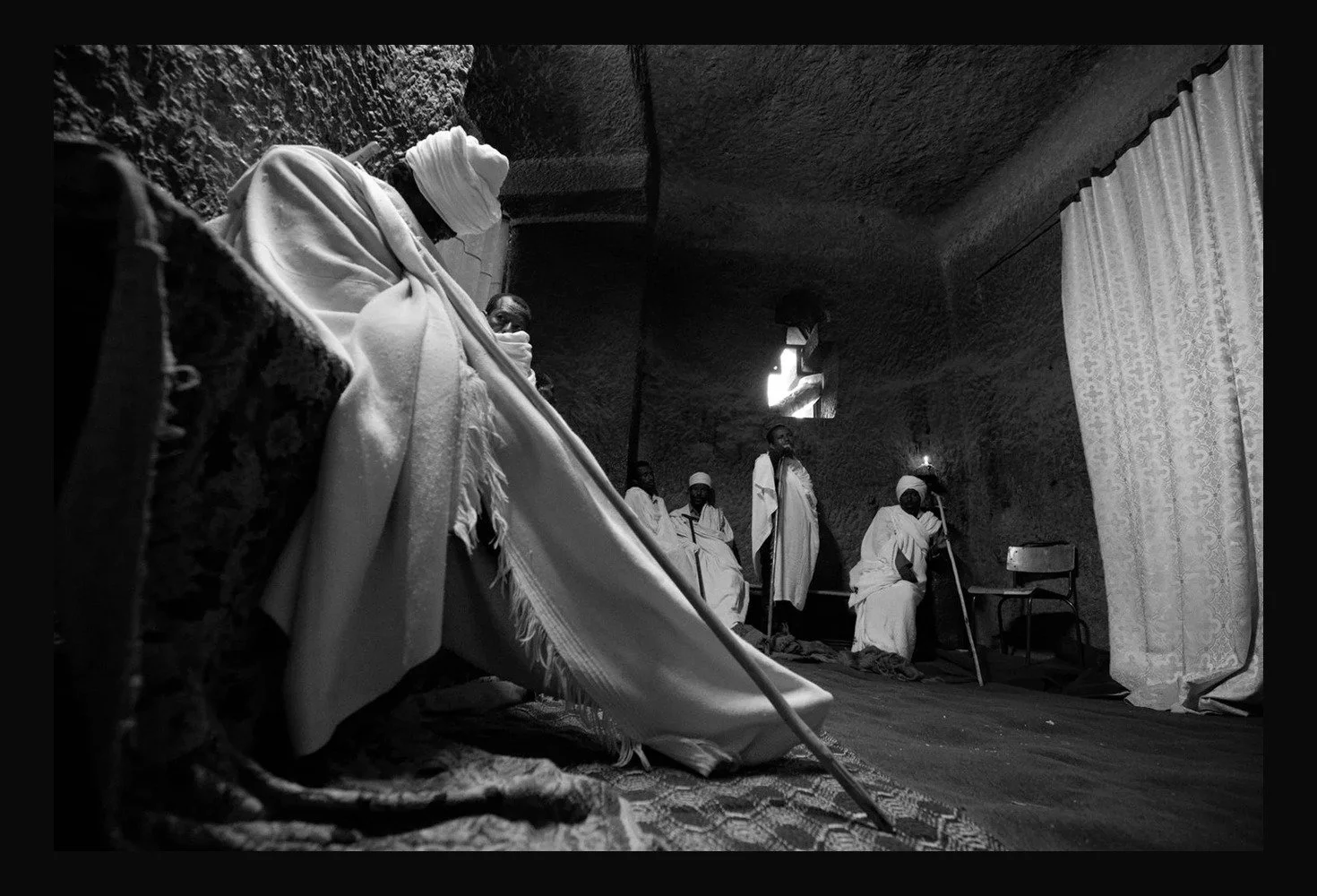 presence_06_interior_candle.jpg