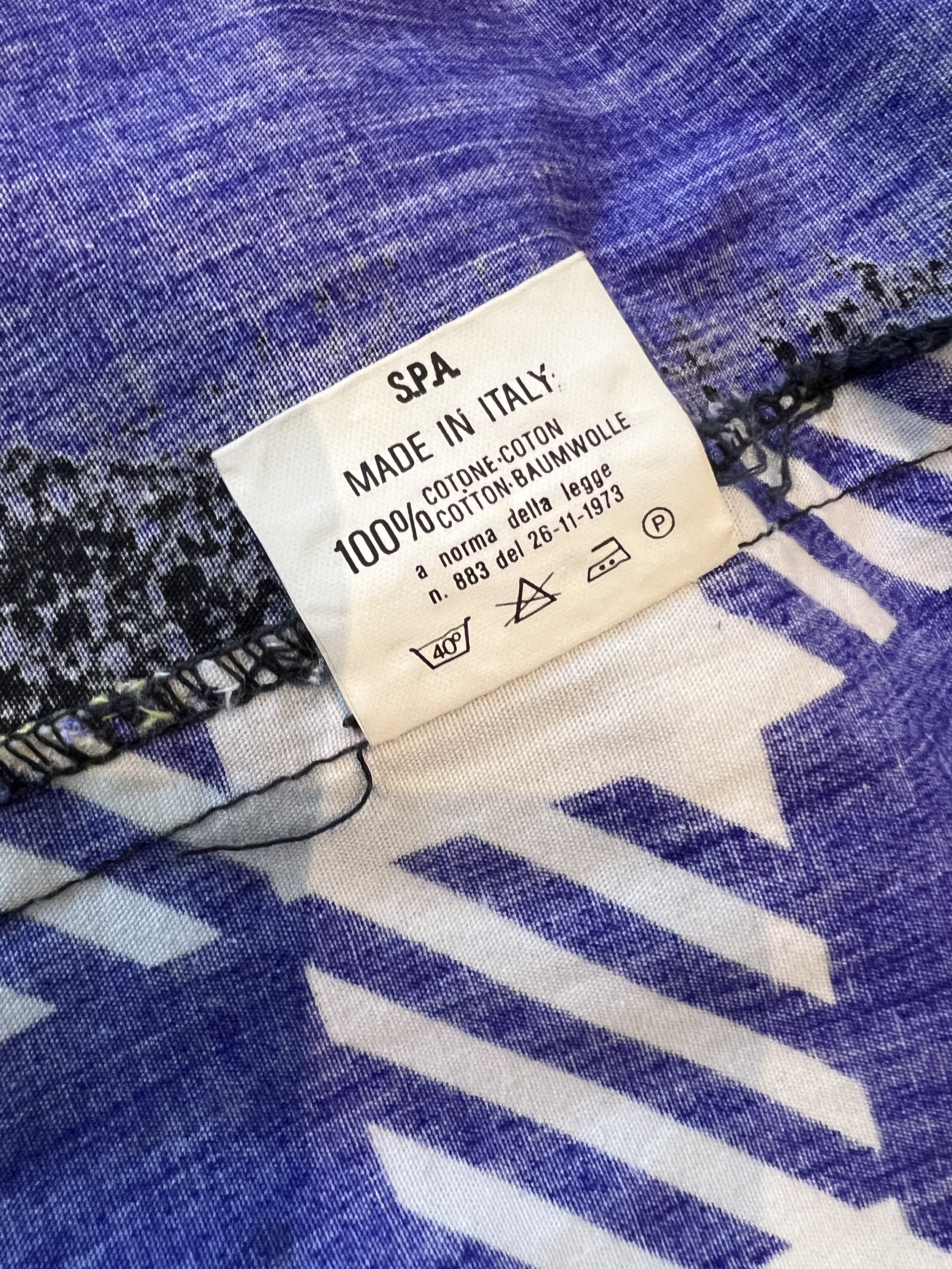 VERSACE COLORFUL SHIRT COMPOSITION LABEL.png