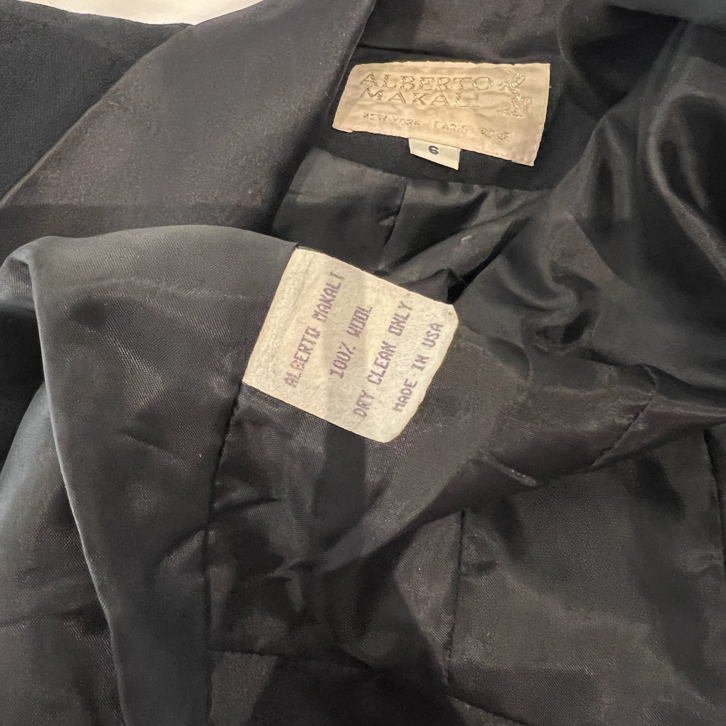 ALBERTO MAKALI CIRCUS BLACK JACKET COMPOSITION LABEL.png