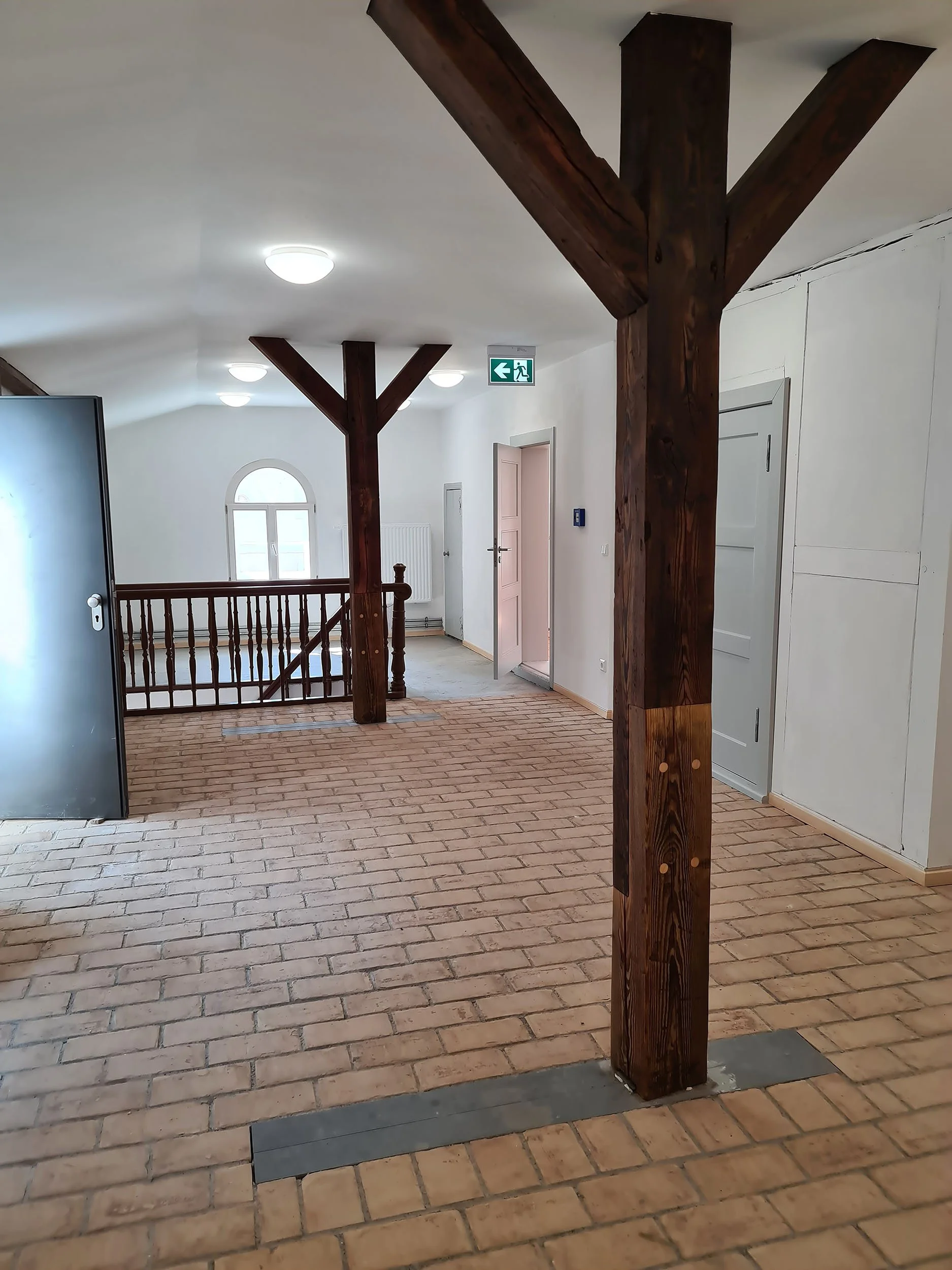 8 Gutshof Börnicke Stuhlemmer.jpg