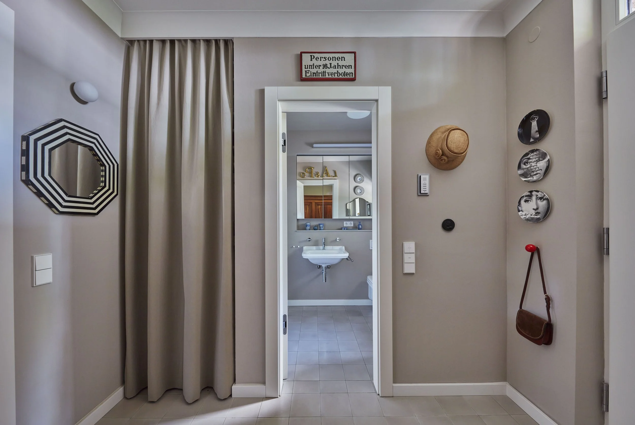 15 Berlin Nikolassee Stuhlemmer.jpg