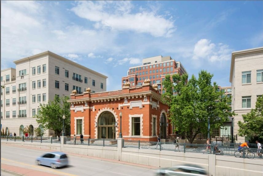 .......................................