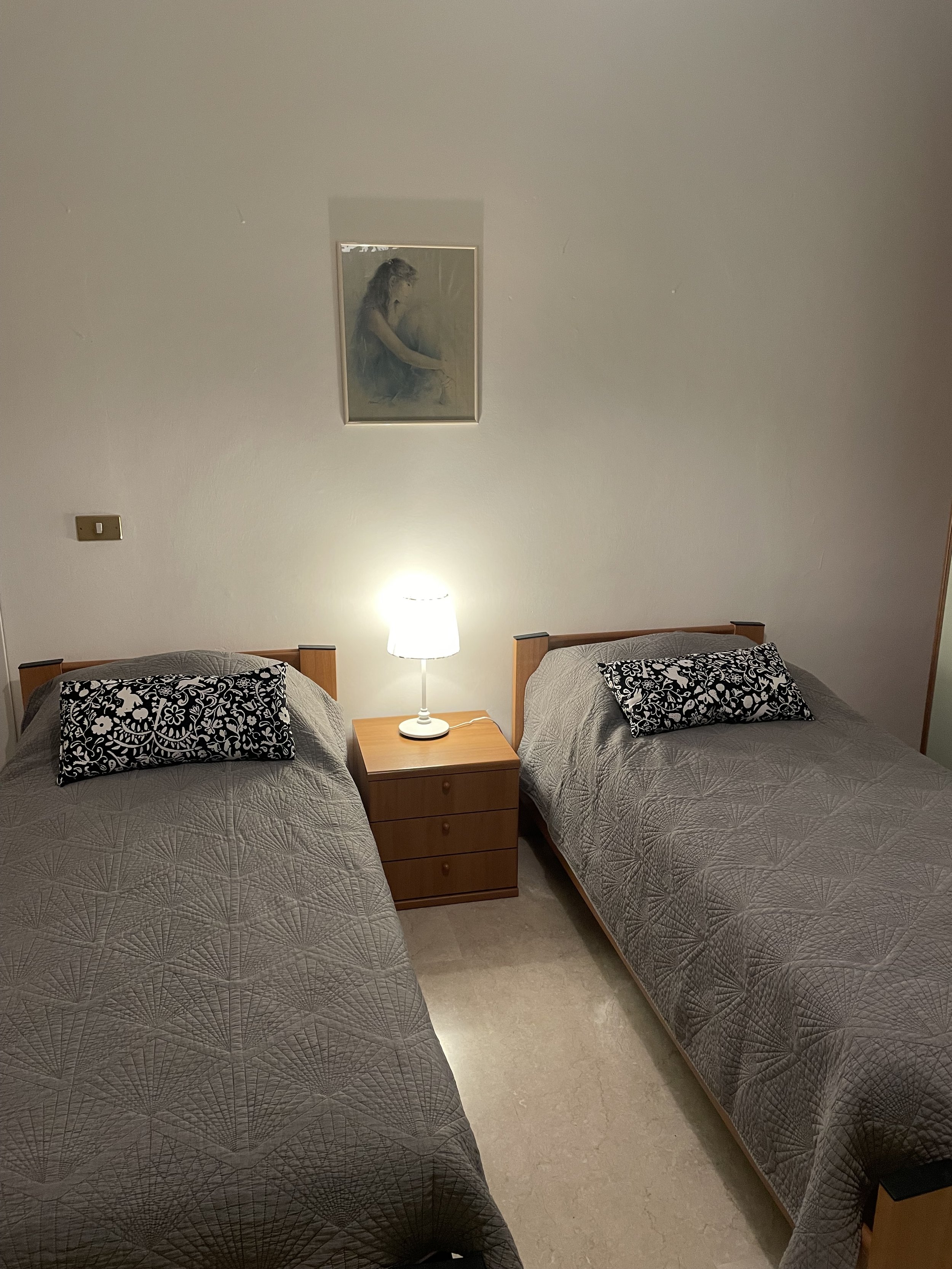 Second bedroom with two single beds
