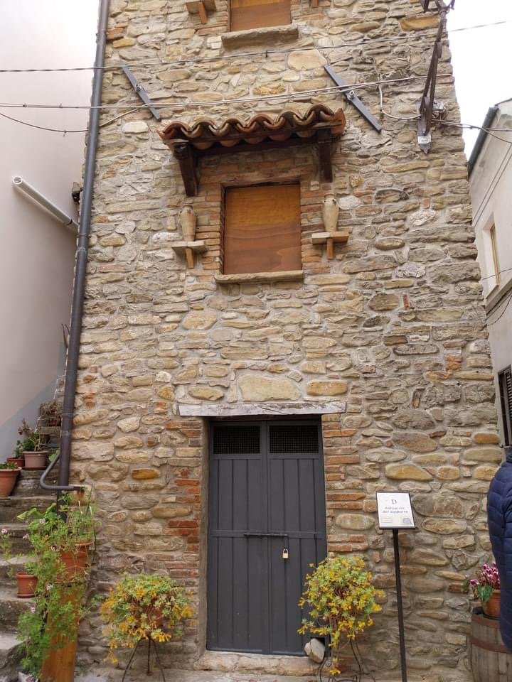 Bisenti old house