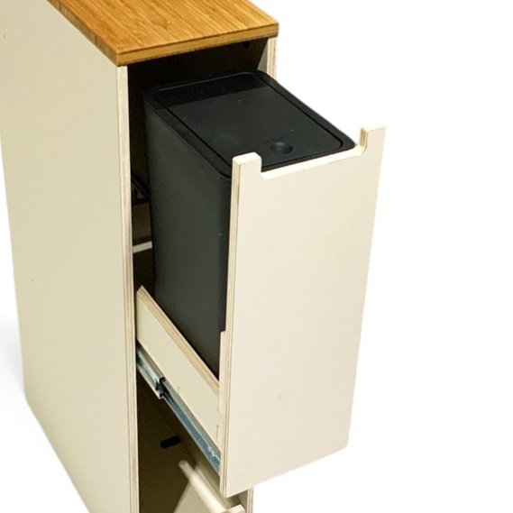 cm-campermodule-staumodul-nischenmodul-k7-frontansicht-schublade-offen-muelleimer-sand-1000x1000.jpg