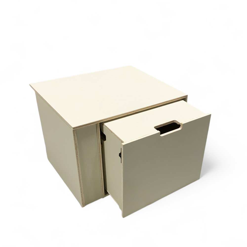 cm-campermodule-sitzmodul-verstaumodul-s2-seitenansicht-auszug-offen-sitzhocker-sand-1000x1000.jpg