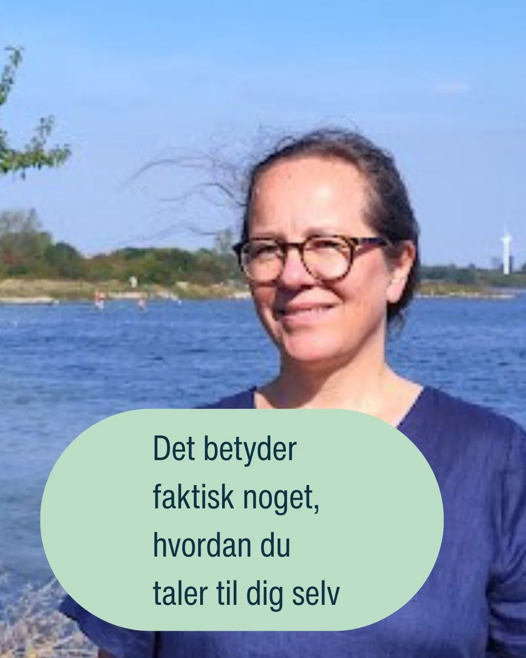 #k&aelig;rlighedtildigselv #selvomsorg #givdigselv #opm&aelig;rksomhed #kropsterapi 

Det betyder faktisk noget, hvordan du taler til dig selv.

Er du lige s&aring; k&aelig;rlig, forst&aring;ende og overb&aelig;rende over for dig selv, som du er over