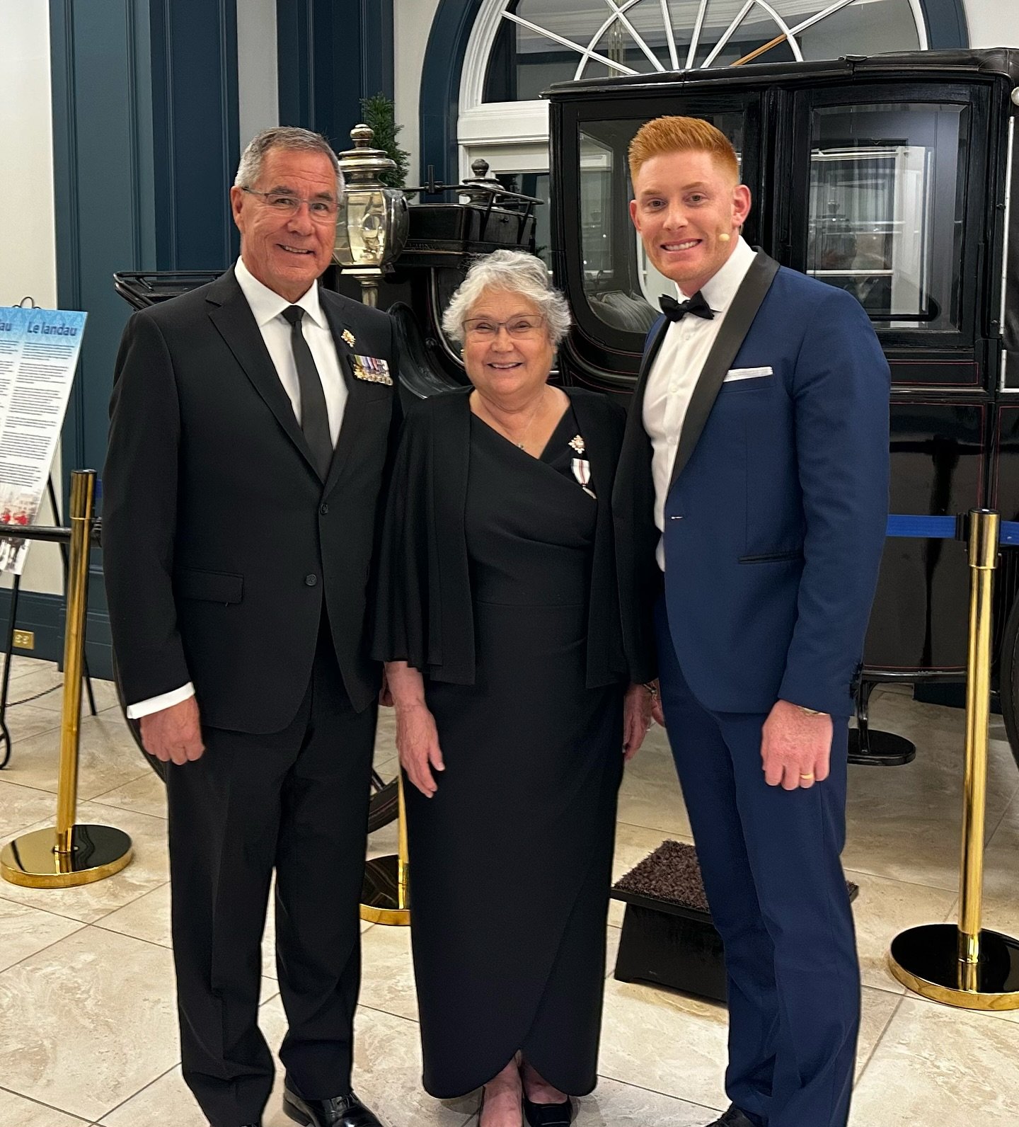 🎩🌟I had the privilege of being personally requested to perform at a prestigious Black Tie dinner held at the Government House by His Honour the Honorable Russ Mirasty, Lieutenant Governor of Saskatchewan, and Her Honour Donna Mirasty, alongside the