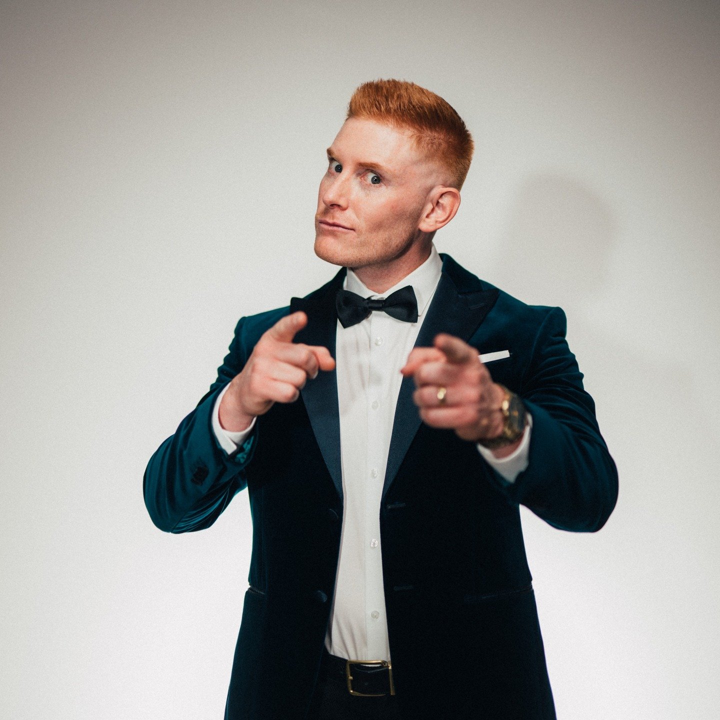 𝐈 𝐝𝐨𝐧&rsquo;𝐭 𝐝𝐨 𝐛𝐨𝐫𝐢𝐧𝐠. 𝐍𝐞𝐢𝐭𝐡𝐞𝐫 𝐬𝐡𝐨𝐮𝐥𝐝 𝐲𝐨𝐮𝐫 𝐞𝐯𝐞𝐧𝐭.

2025 is flying by, and spots are filling fast.
Want your guests laughing, wowed, and actually talking about your event for weeks?
Let&rsquo;s make it unforgettabl