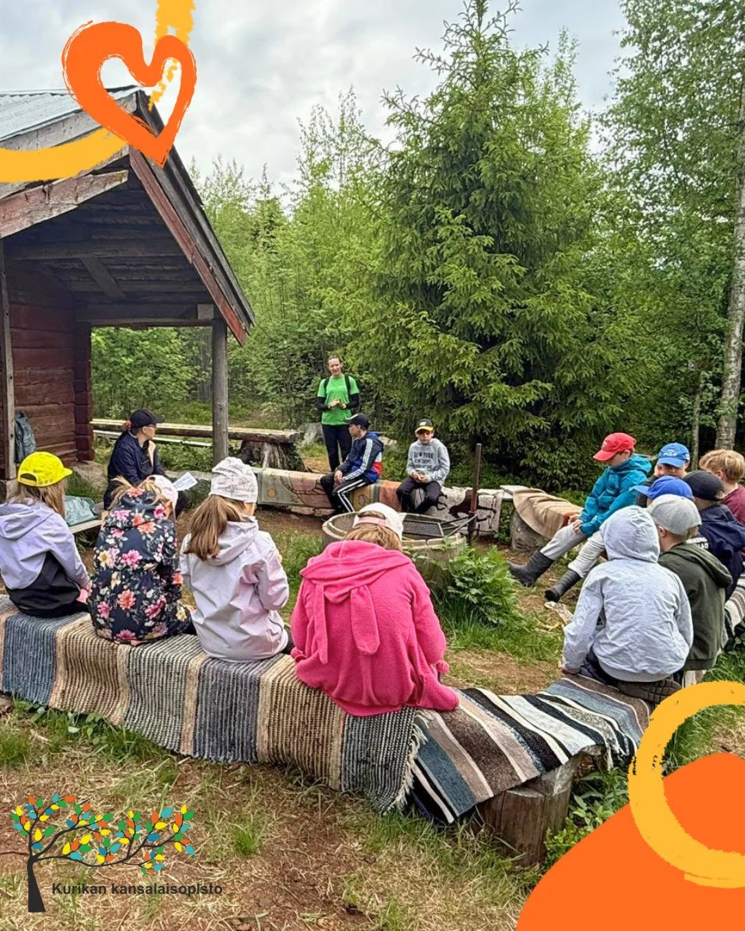 P&auml;&auml;ttyv&auml;ll&auml; viikolla k&auml;ynniss&auml; oli lasten Seikkailuleiri. Mets&auml;ss&auml; kaikkea kivaa taas tehtiin: liikuttiin, musisoitiin ja valmistettiin pieni&auml; k&auml;sit&ouml;it&auml;. S&auml;&auml;kin suosi. 

Ensi kes&a