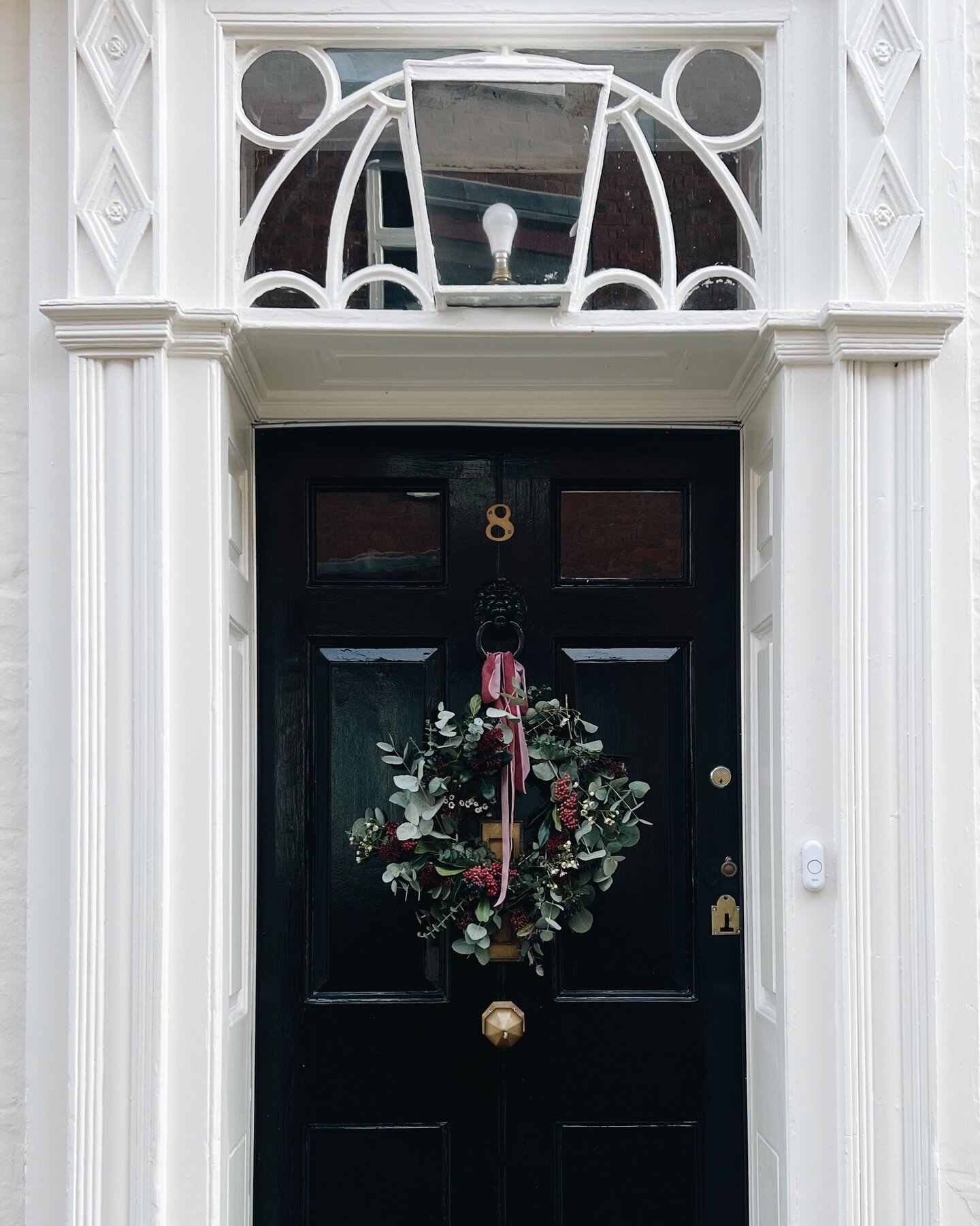 Winchester doorway / wreath appreciation 🖤