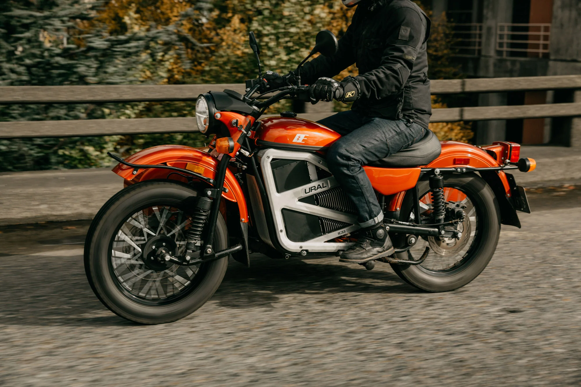 Ural-Electric-Lifestyle-19.jpg