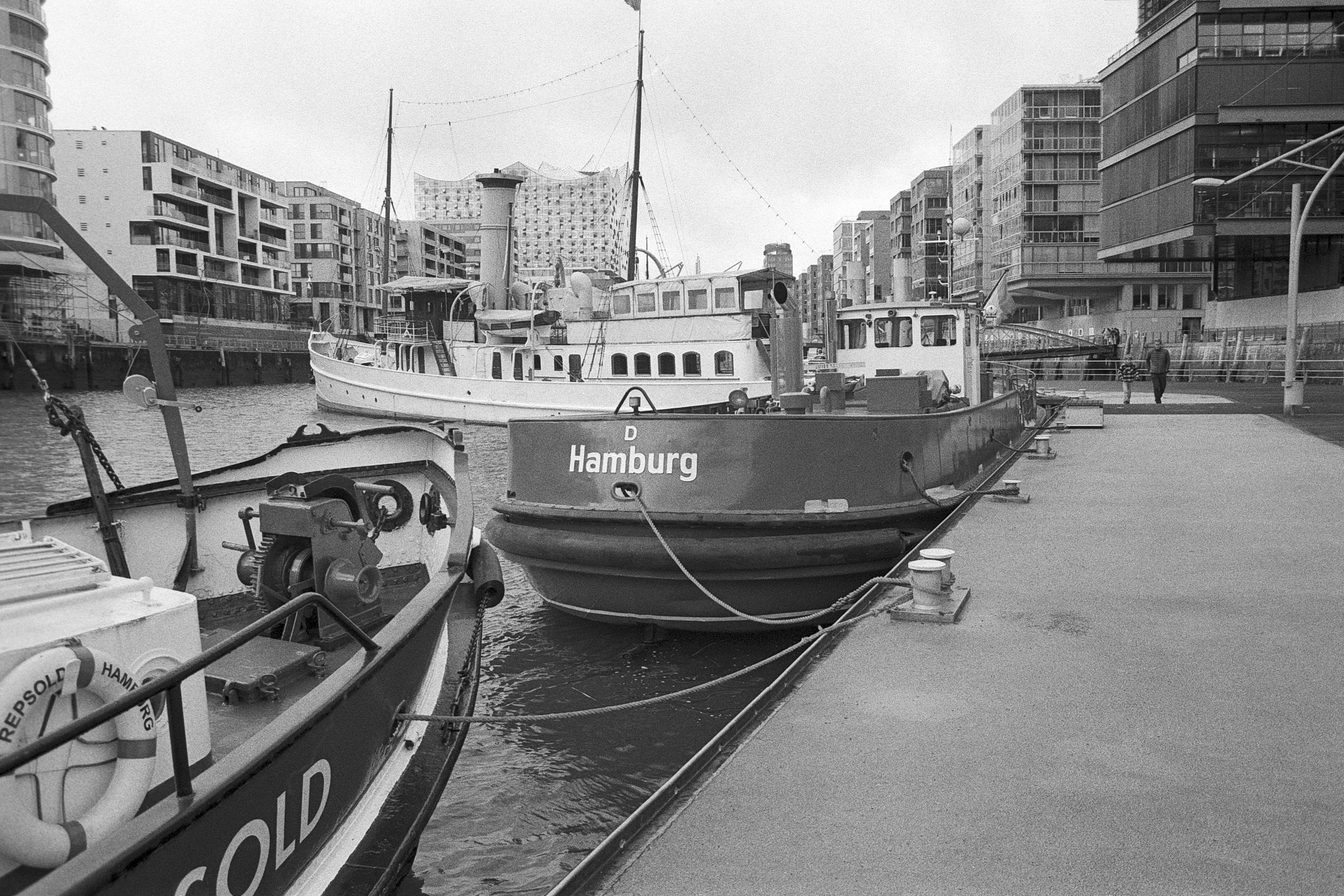 hamburg_book-4.jpg