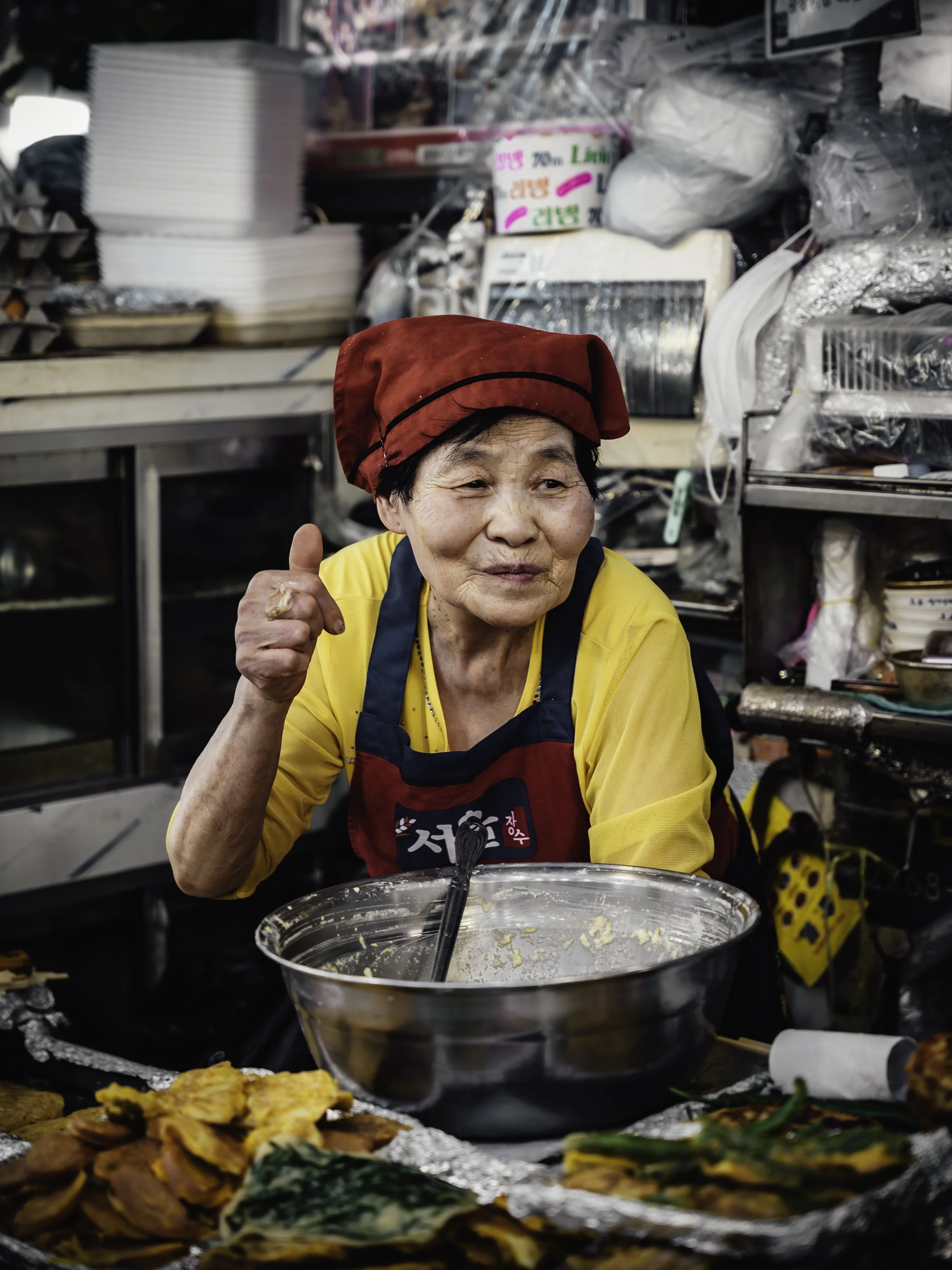 Gwangjang market lovely lady 