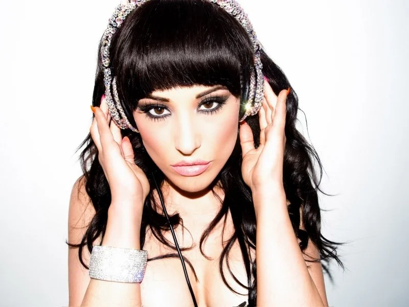 charlotte devaney.jpeg