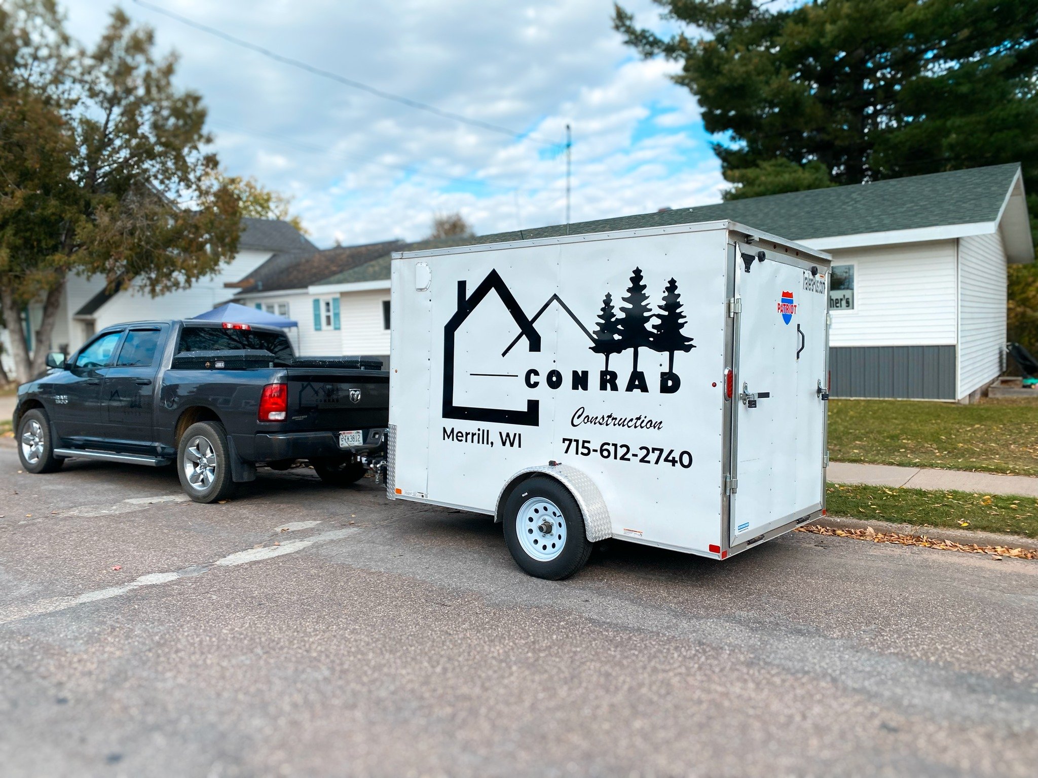 When you get your trailer lettered or wrapped you boost your professionalism and credibility 10x.
.
.
.
.
.
#wausauwi #wausauwisconsin #centralwisconsin #centralwi #wausau #wisconsincarenthusiastclub #smallbusinessownerlife #wausaucarwraps #macdaddy 