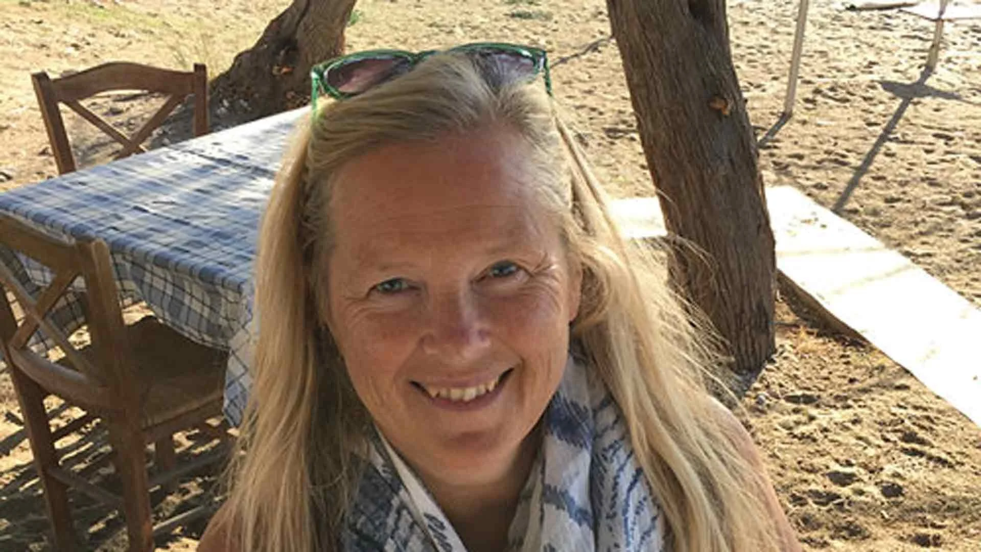 HarperCollins’ One More Chapter swoons for Claire Carver's holiday series