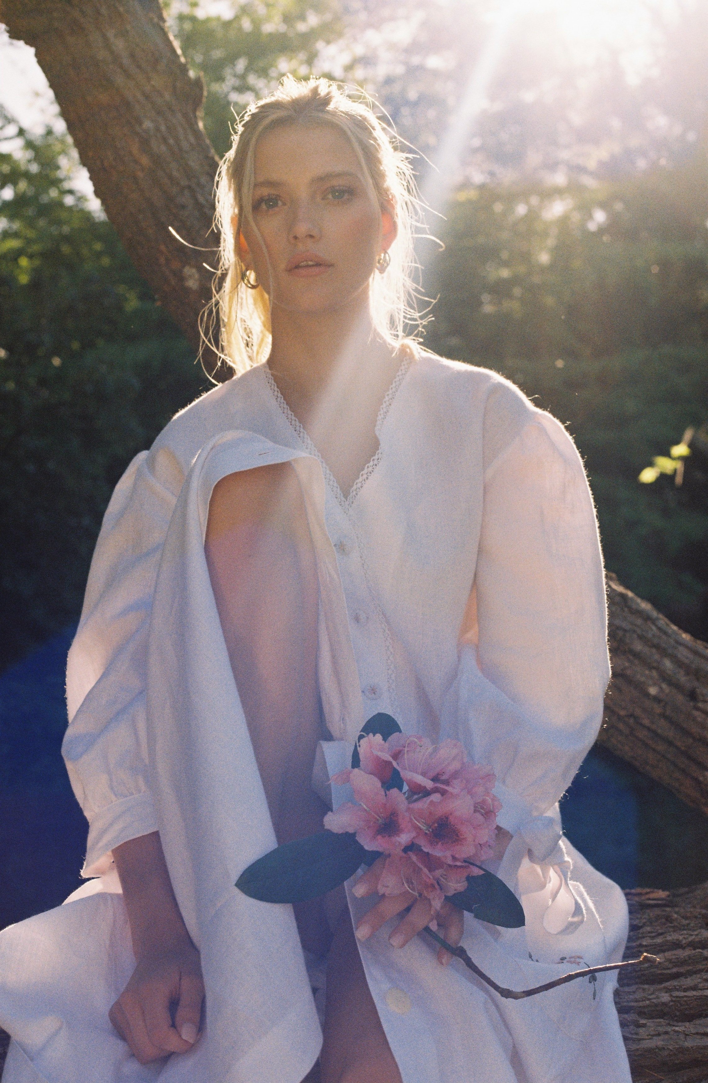 Liv - White Skirt - 33.jpg