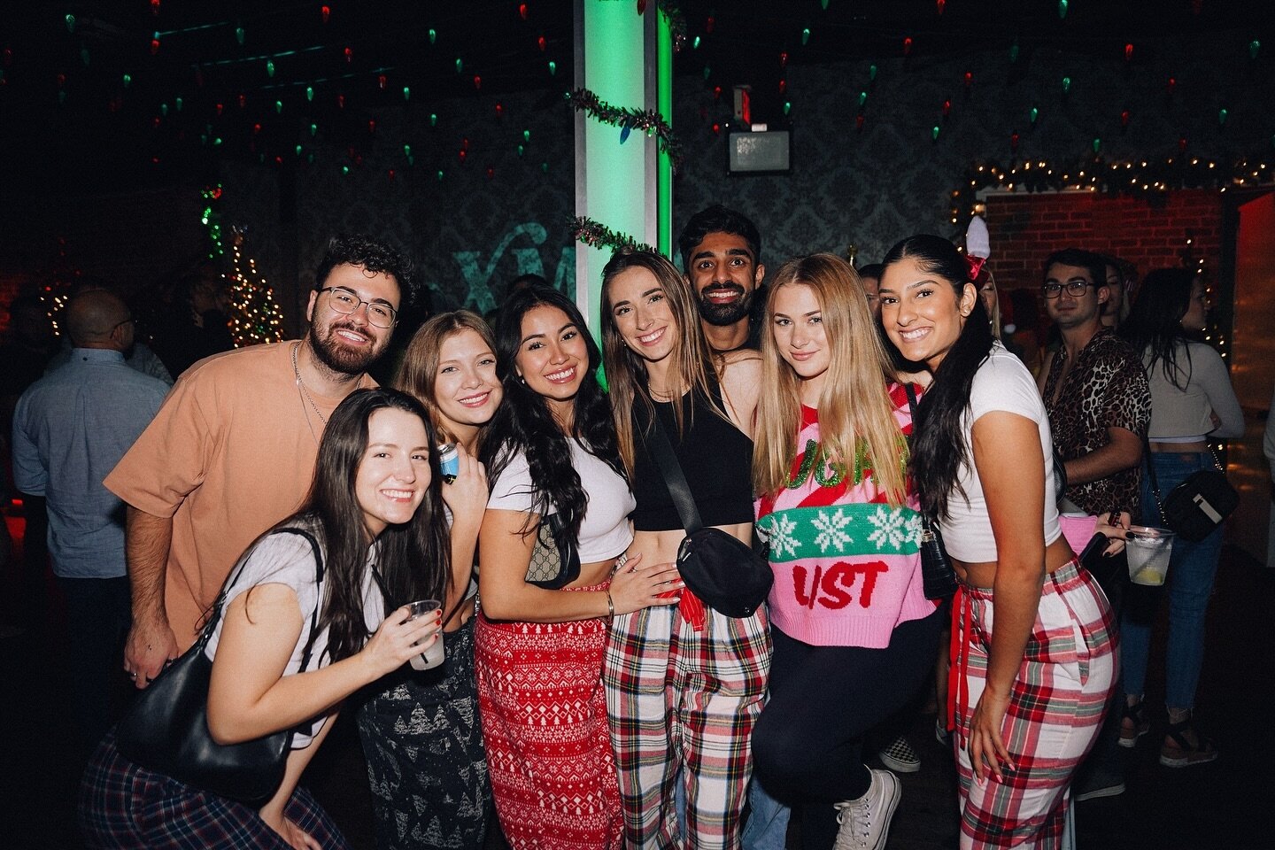 we&rsquo;re still the jolliest place to gather with friends 🫶

come see us 4p-late 🍸
