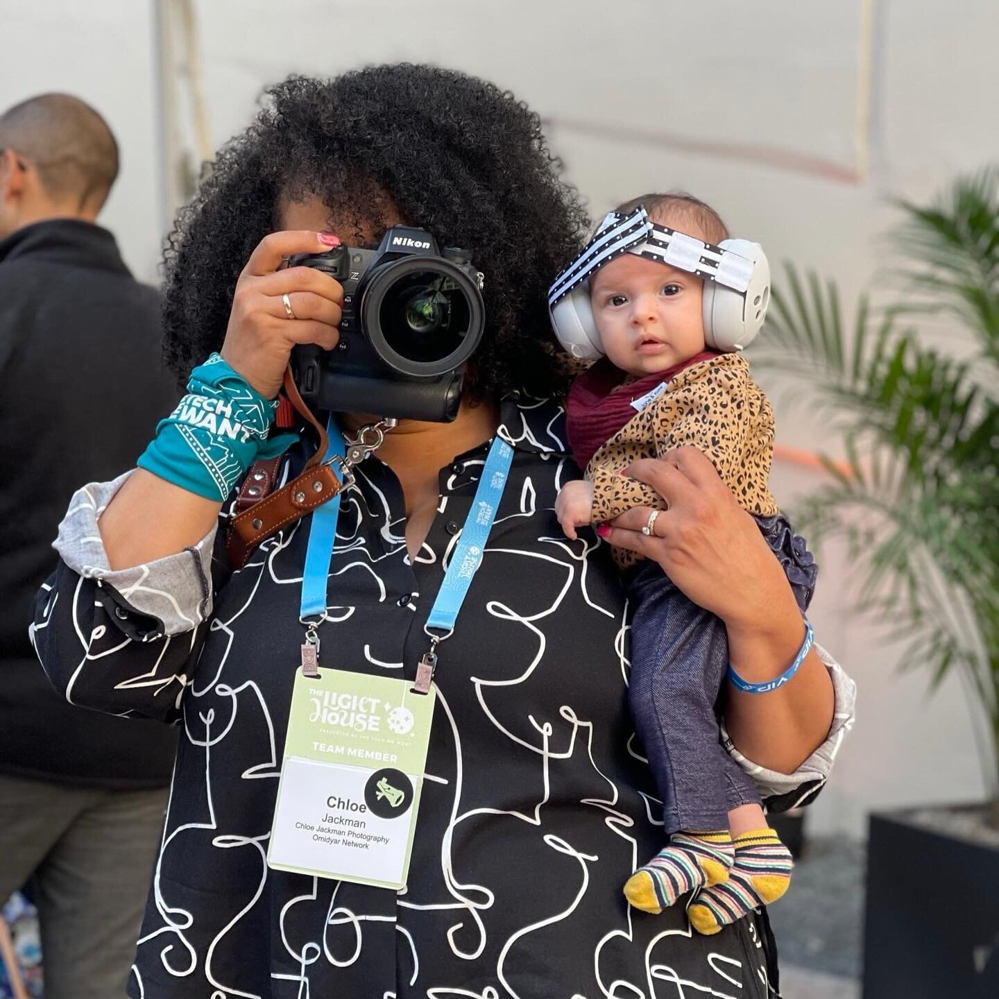 Q&rsquo;s first day party at a club 🪩 
My friends from @thetechwewant sent me this little gem today, captured at their epic annual SXSW event - The Light House. 

CJP is definitely a family affair and this was Quincy&rsquo;s 3rd flight this year&hel