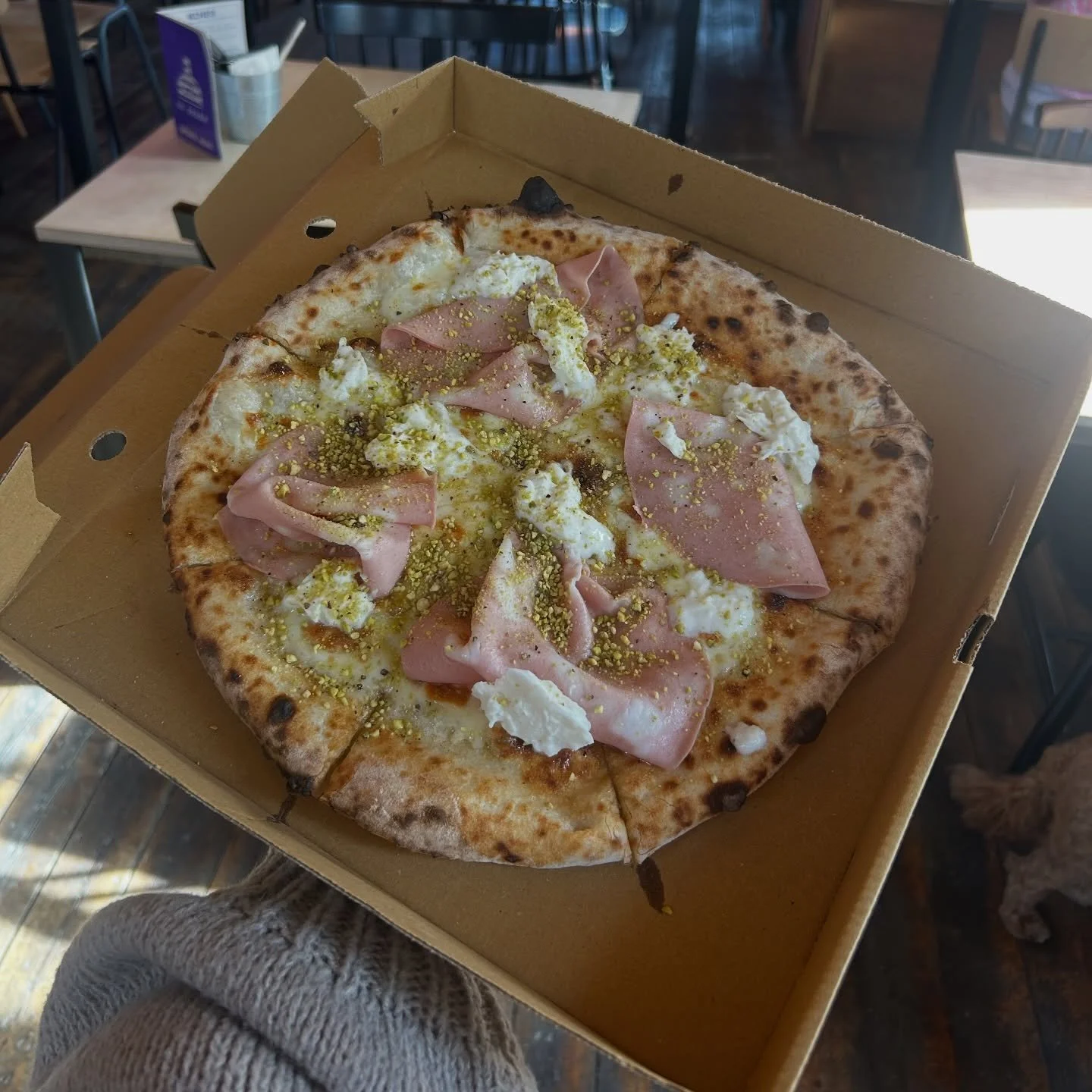 Fancy a hump-day treat? 🐫🍕
All our pizzas & starters are available for takeaway - simply give us a call to place your order! 
Available tonight until 9pm 🤩