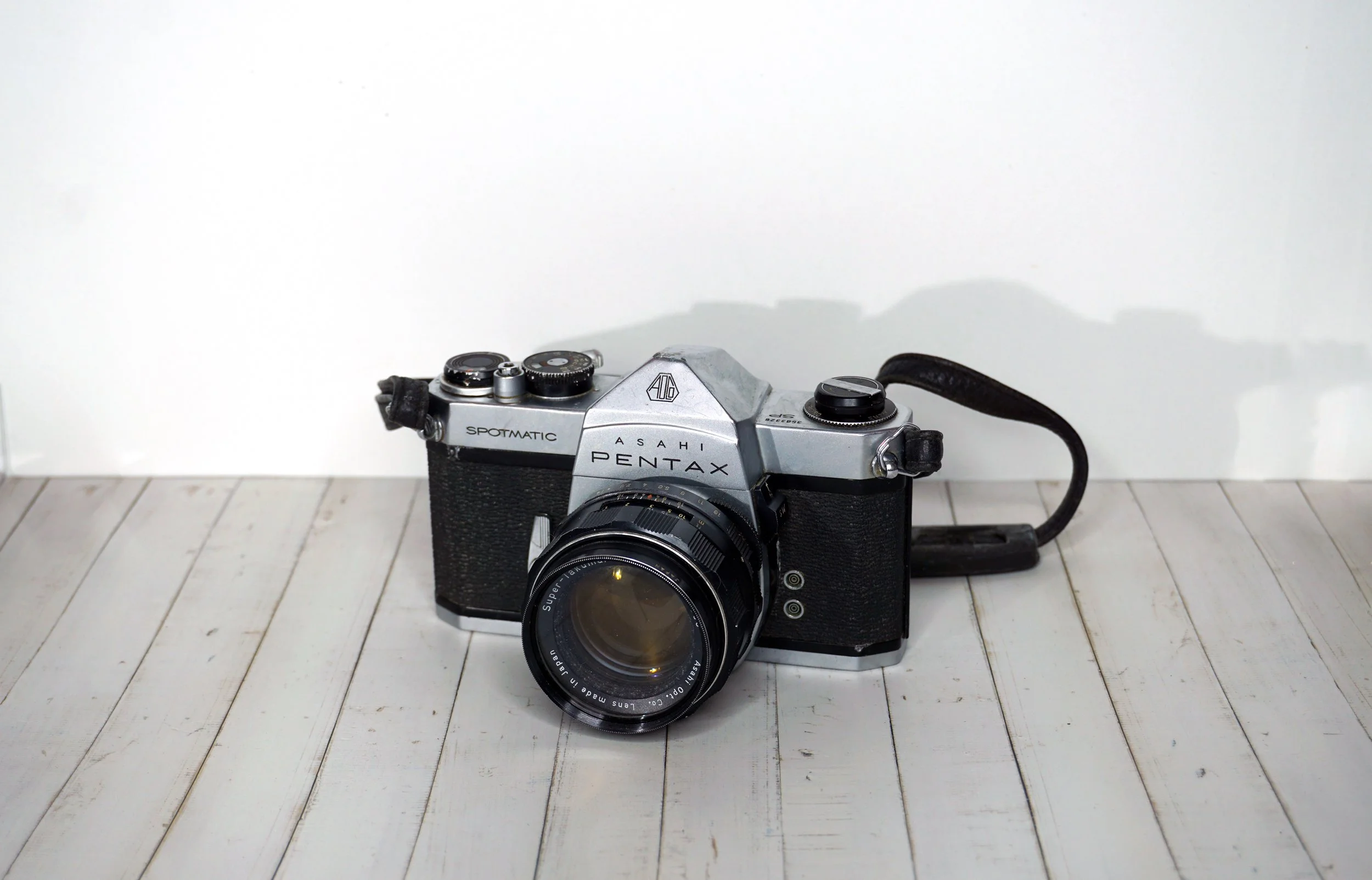 Pentax Asahi Camera.  #PC266ELC