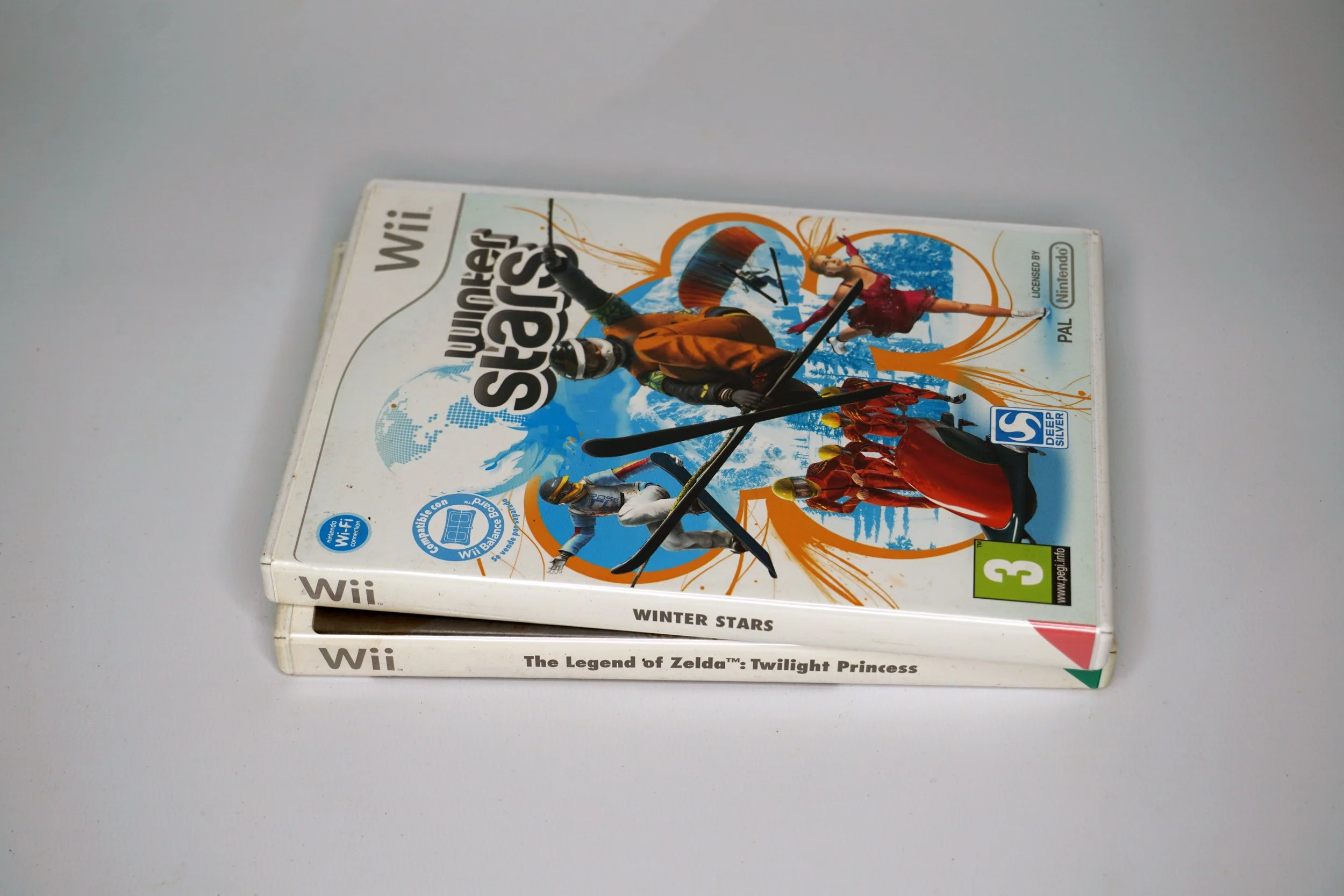 Collection of Wii Games. x2  #WG266CDT