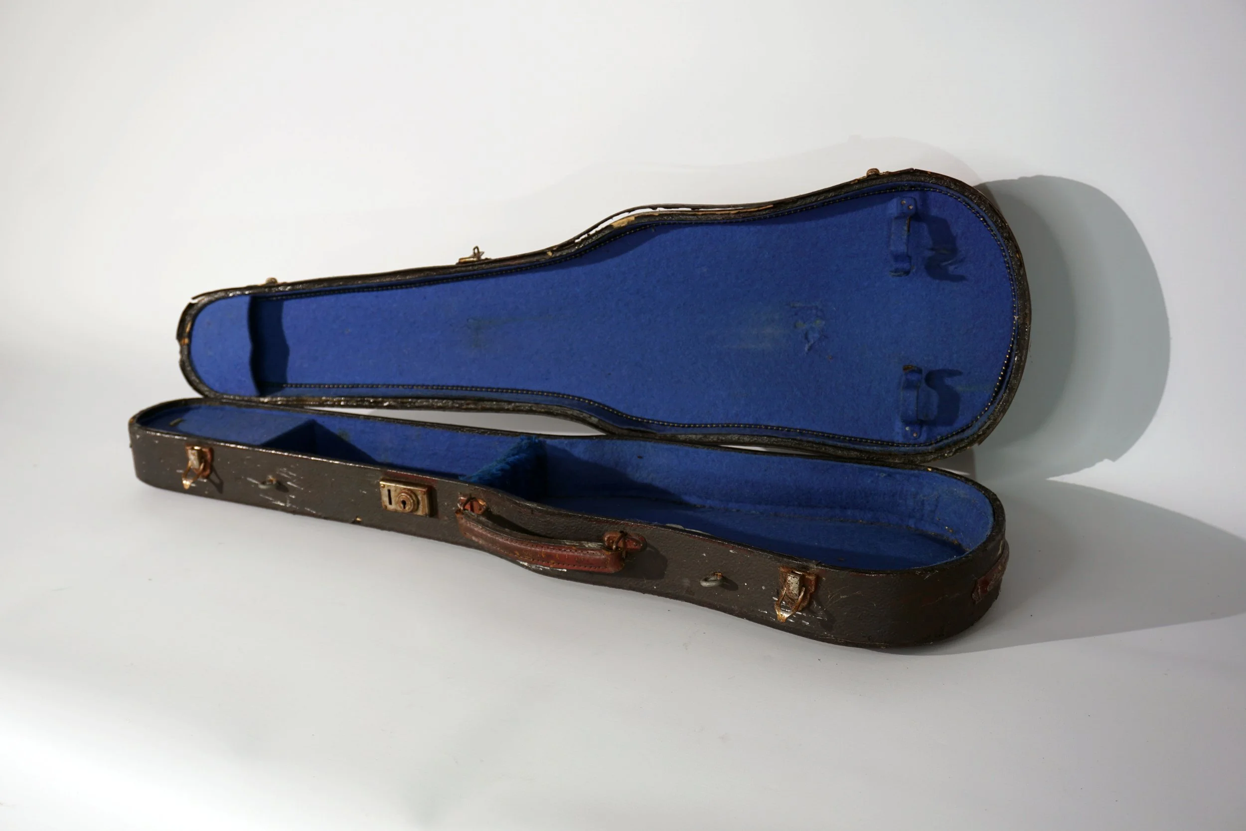 Antique Violin Box.  #VB2611MIS