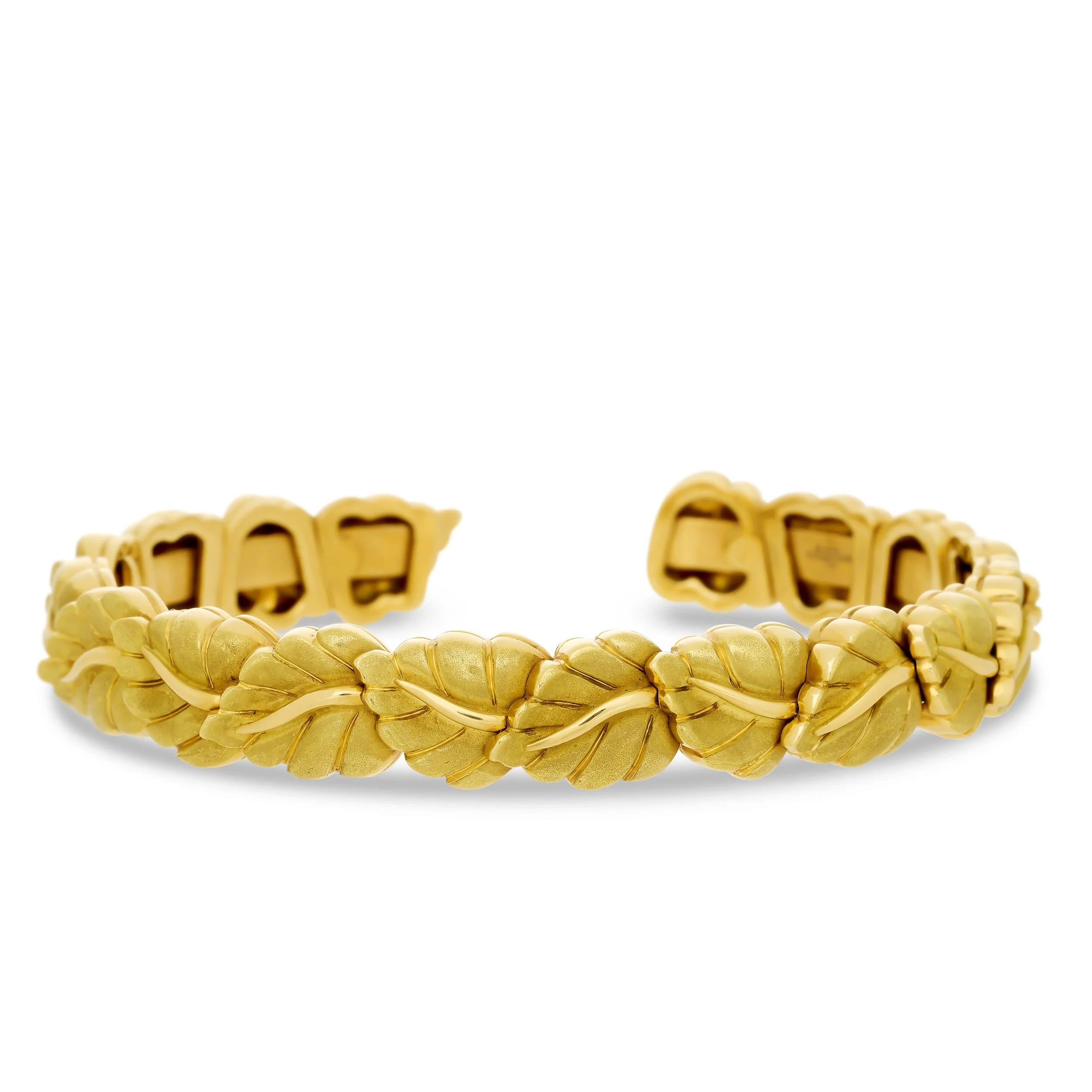 Tiffany & Co. 18k yellow gold leaf bangle