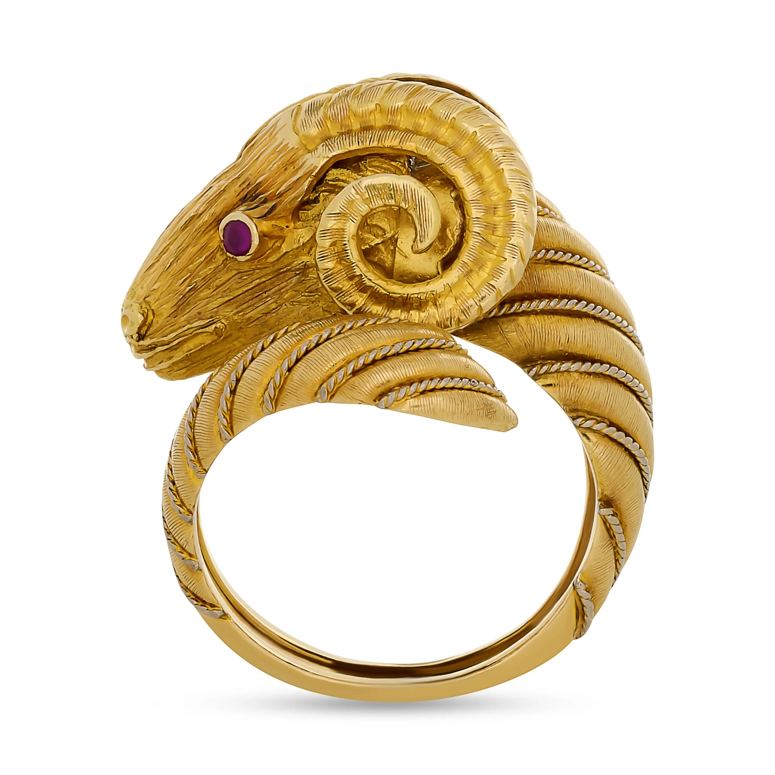 18k yellow gold Ram's head ring