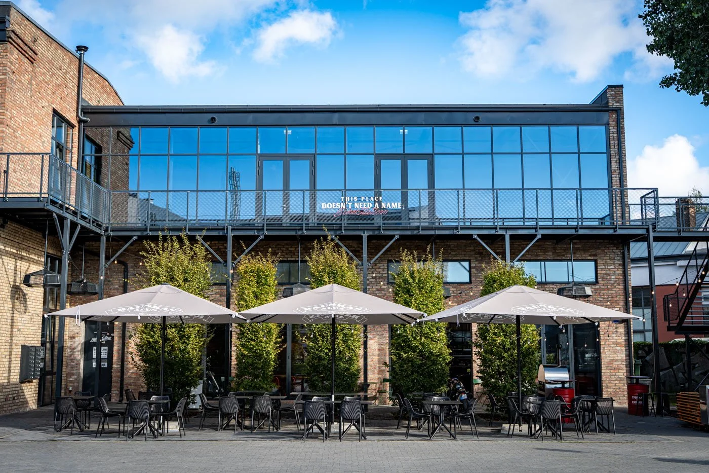 Alumīnija fasāžu sistēma ēkā Unijas ielā 8b, VEF Kvartālā