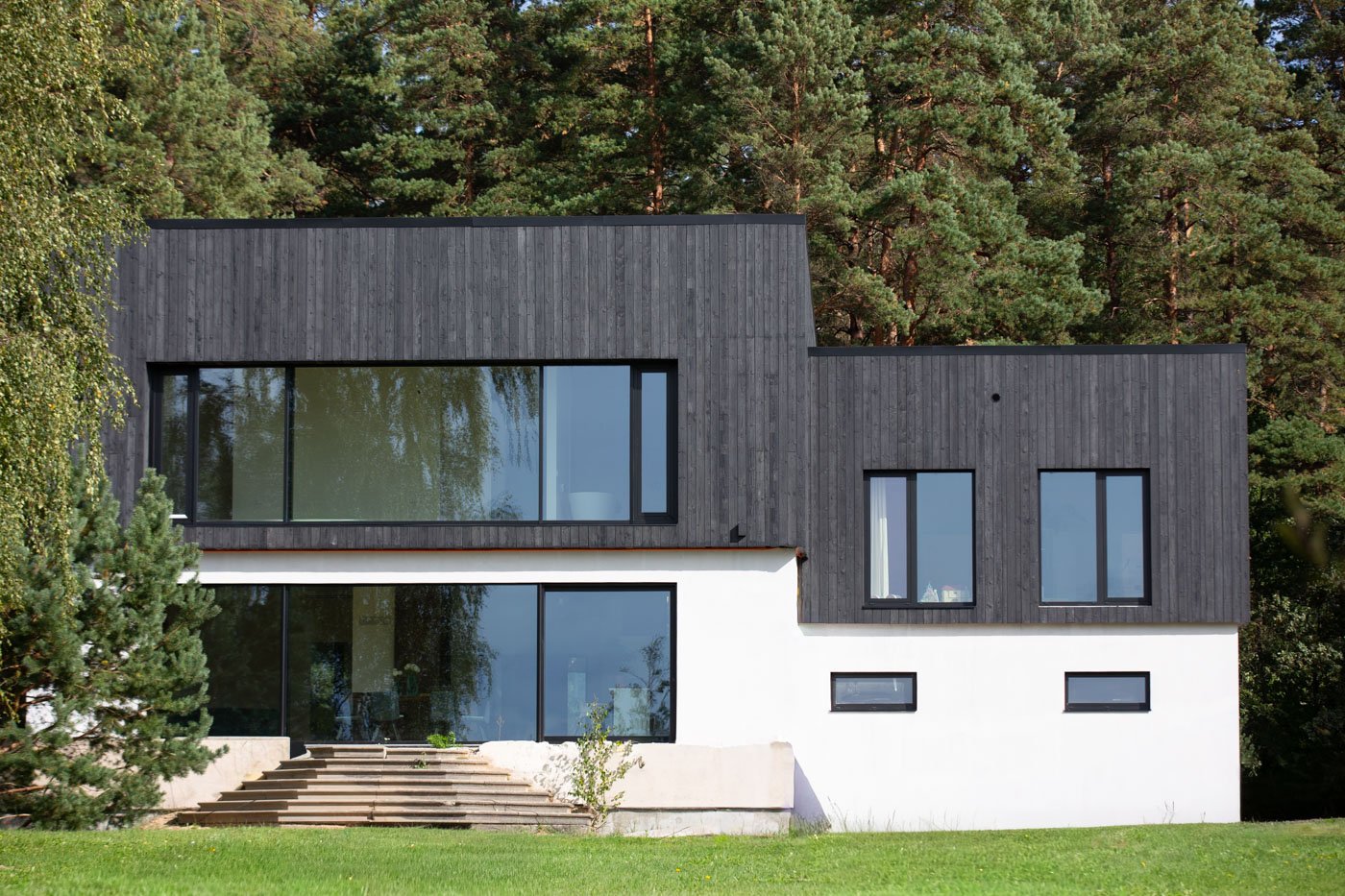 Privātmāja Baltezerā.