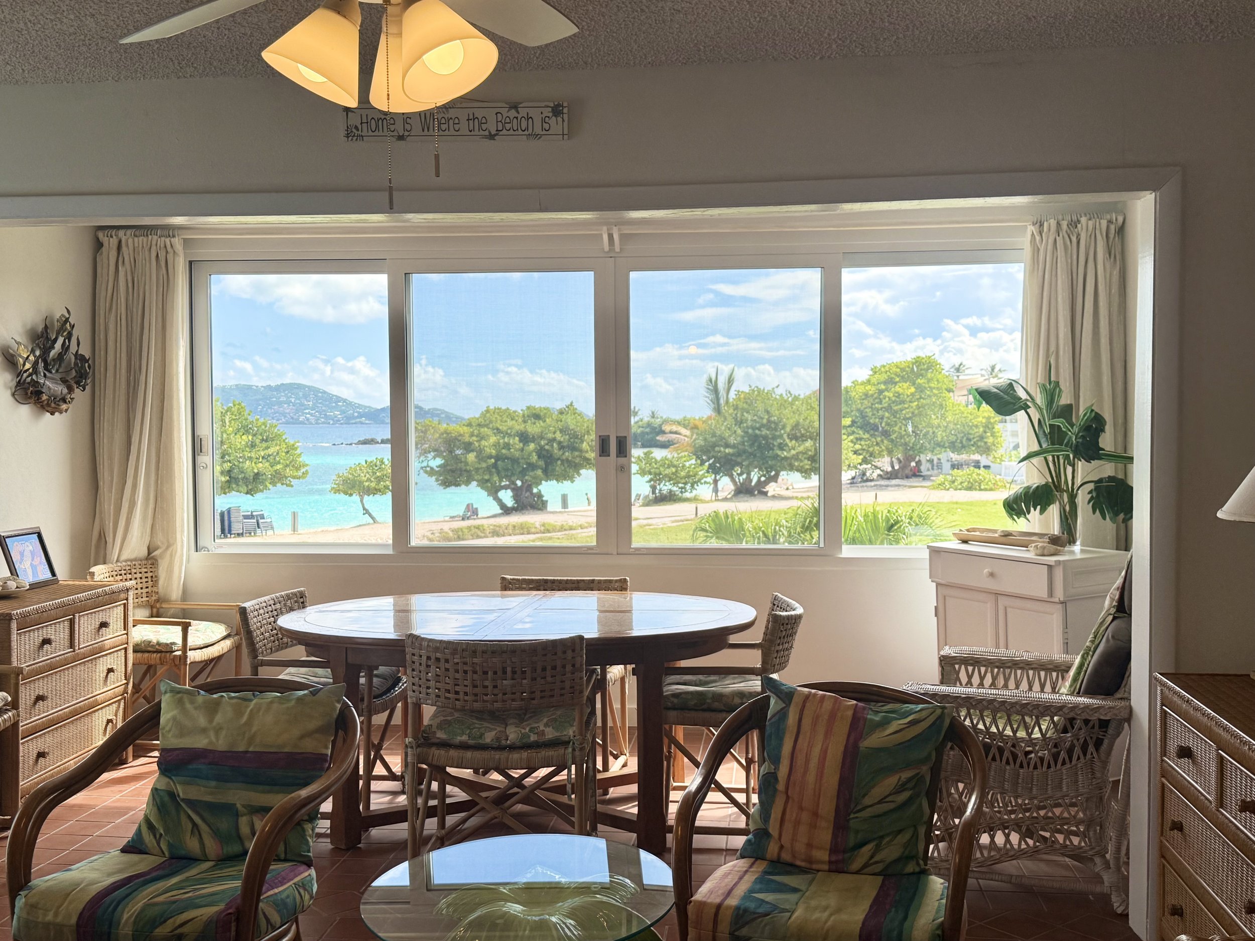 A18 Dining Area.jpg