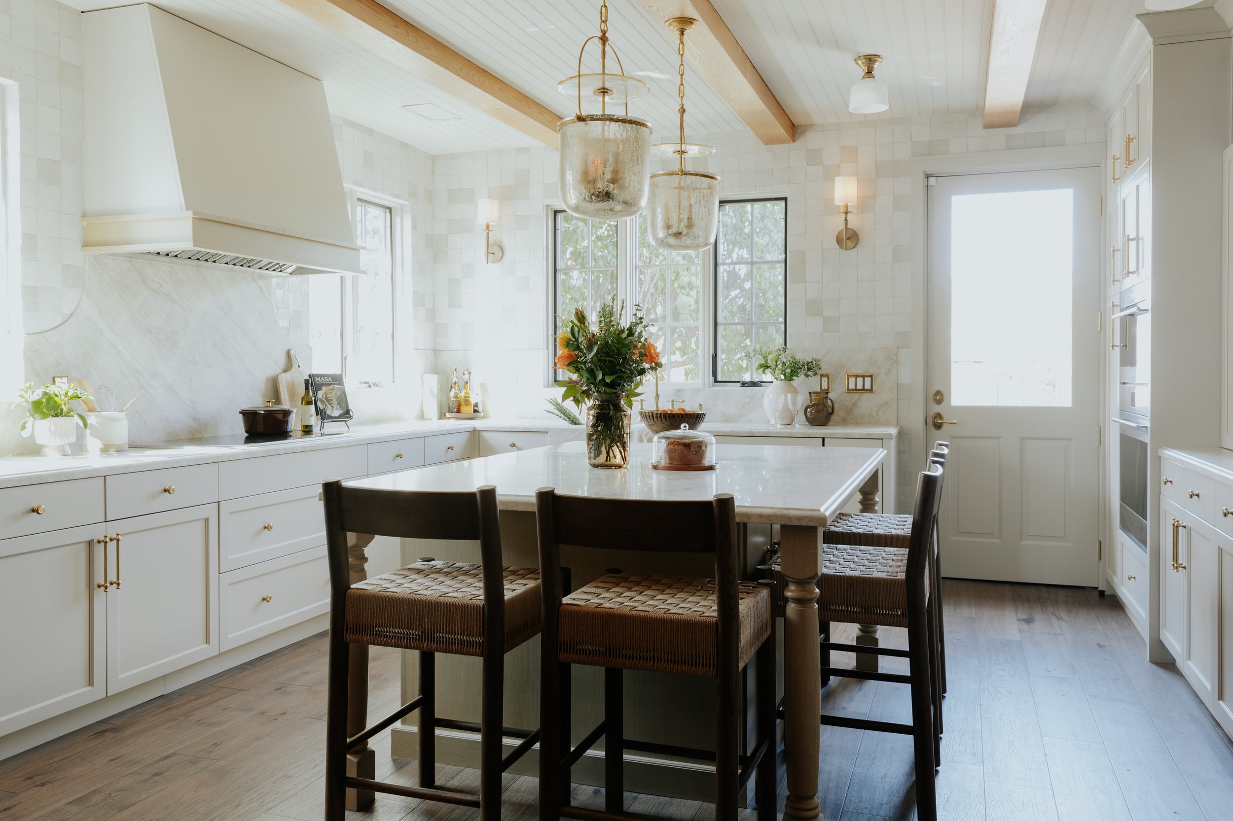 2025_Woodcliff_Chang_Residence-44.jpg