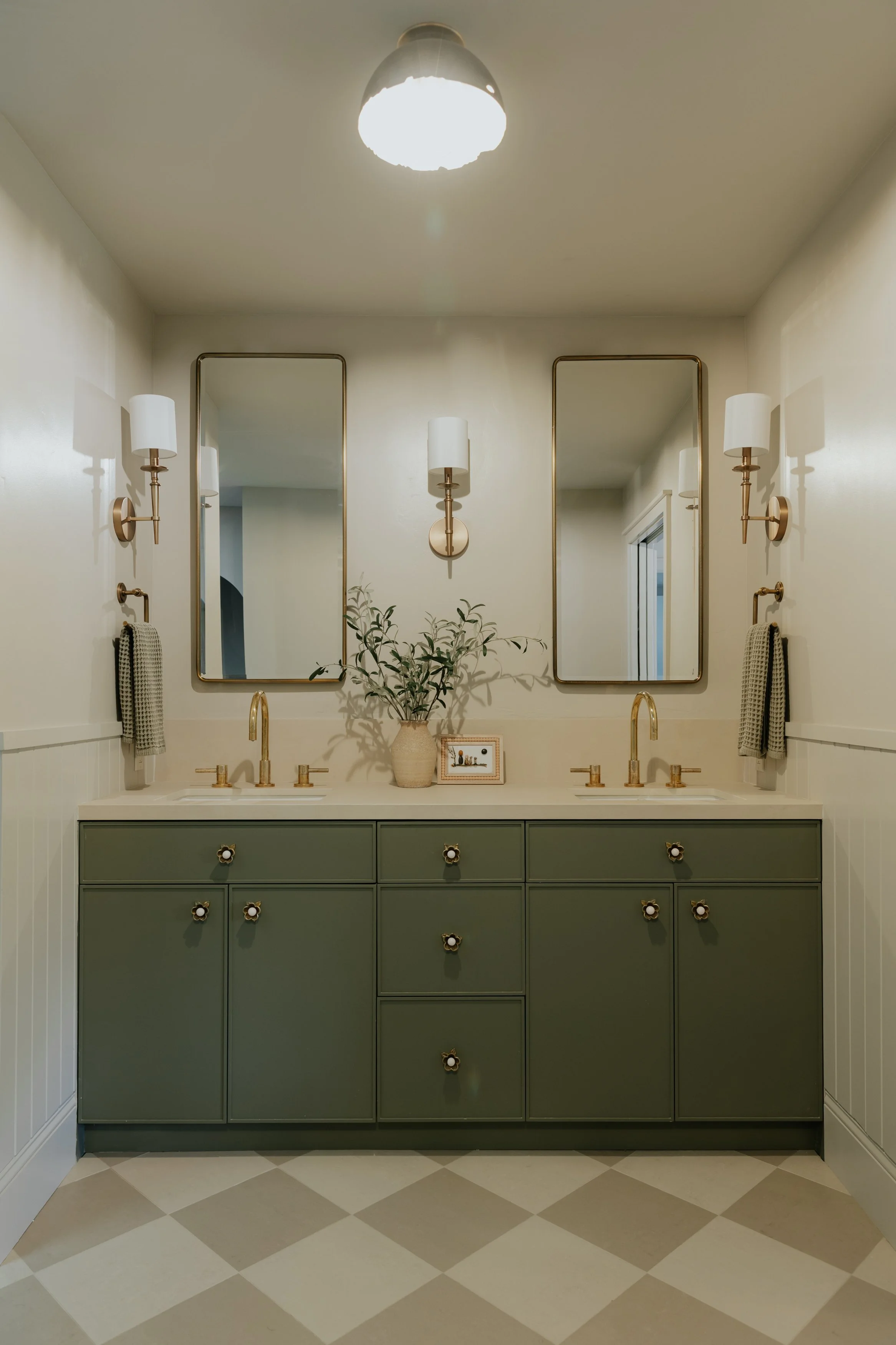 2025_Woodcliff_Chang_Residence-78.jpg