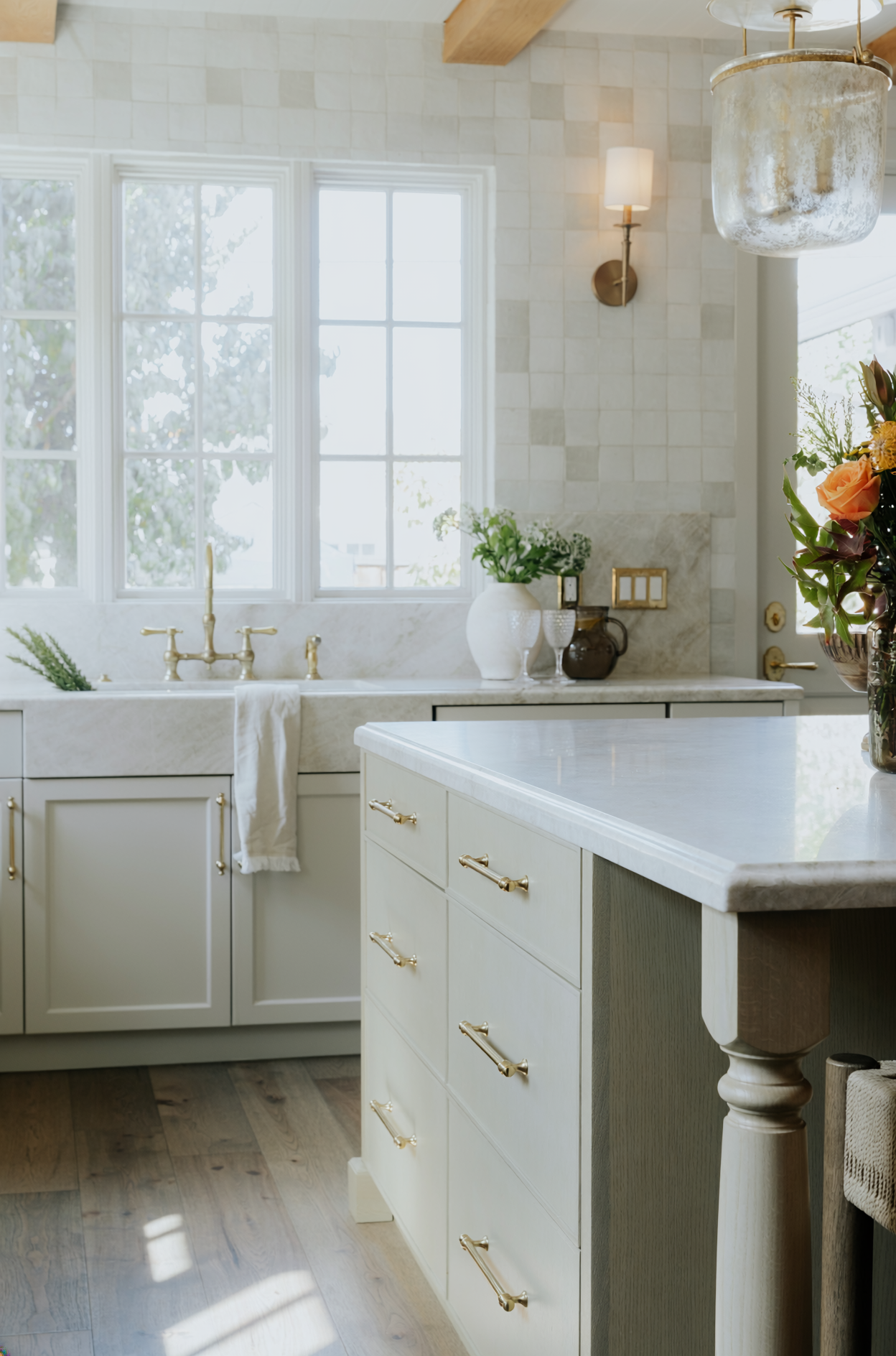 Curated Cambrian: A Soft-Spoken Showstopper