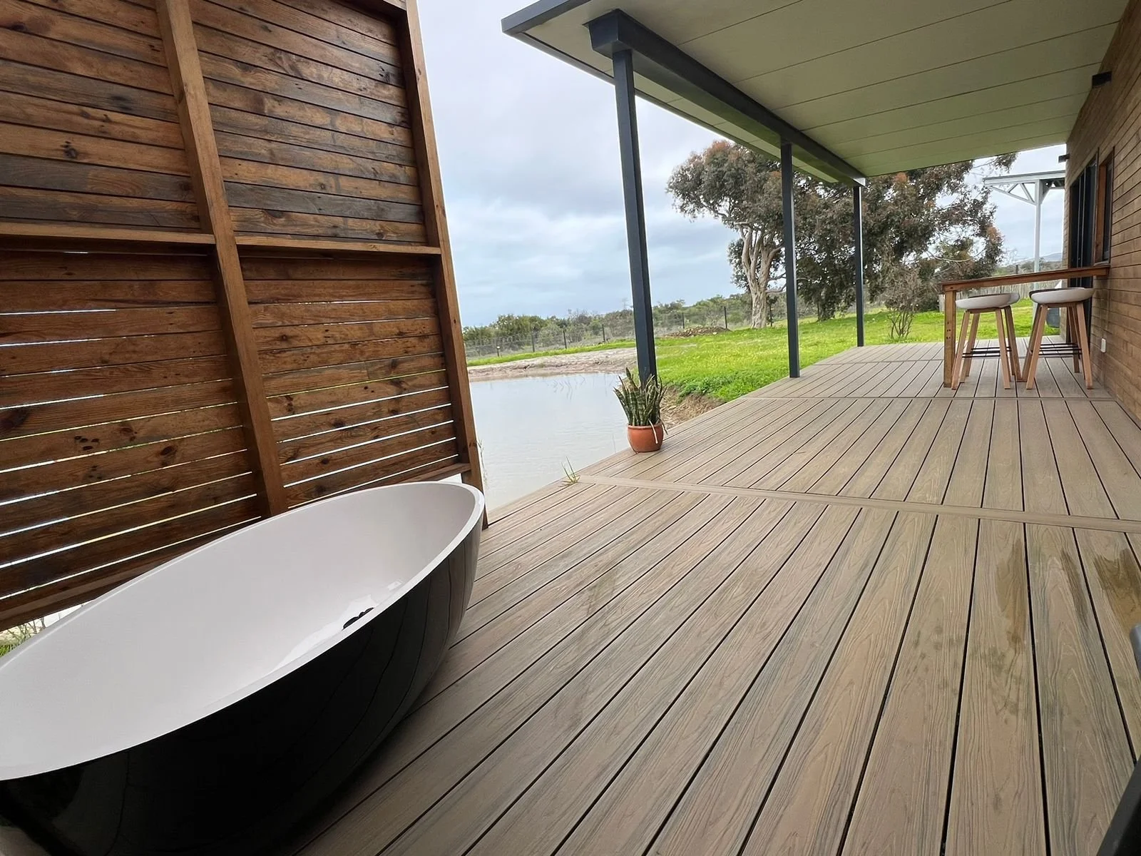 forest eco retreat cabin