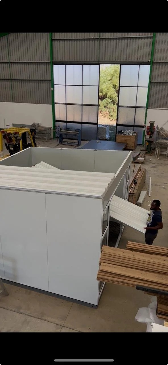 Setting the roof