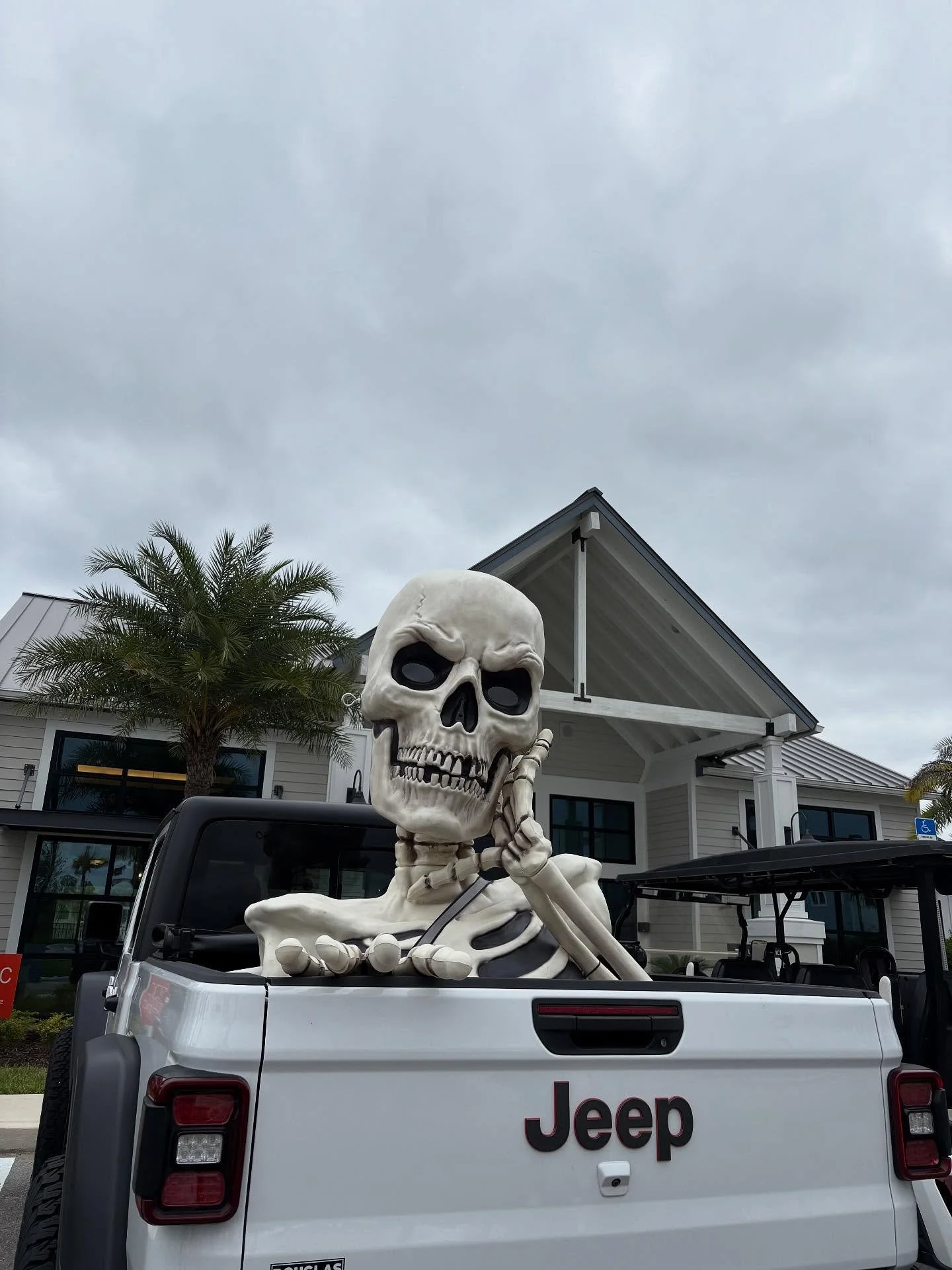 ππ» Spooky Season is in Full Swing at Stillwell! π»π
One of our amazing residents is taking Halloween spirit to the next level — check out this incredible setup in the back of his Jeep! πΈοΈπ 
We love seeing our community get into the spook