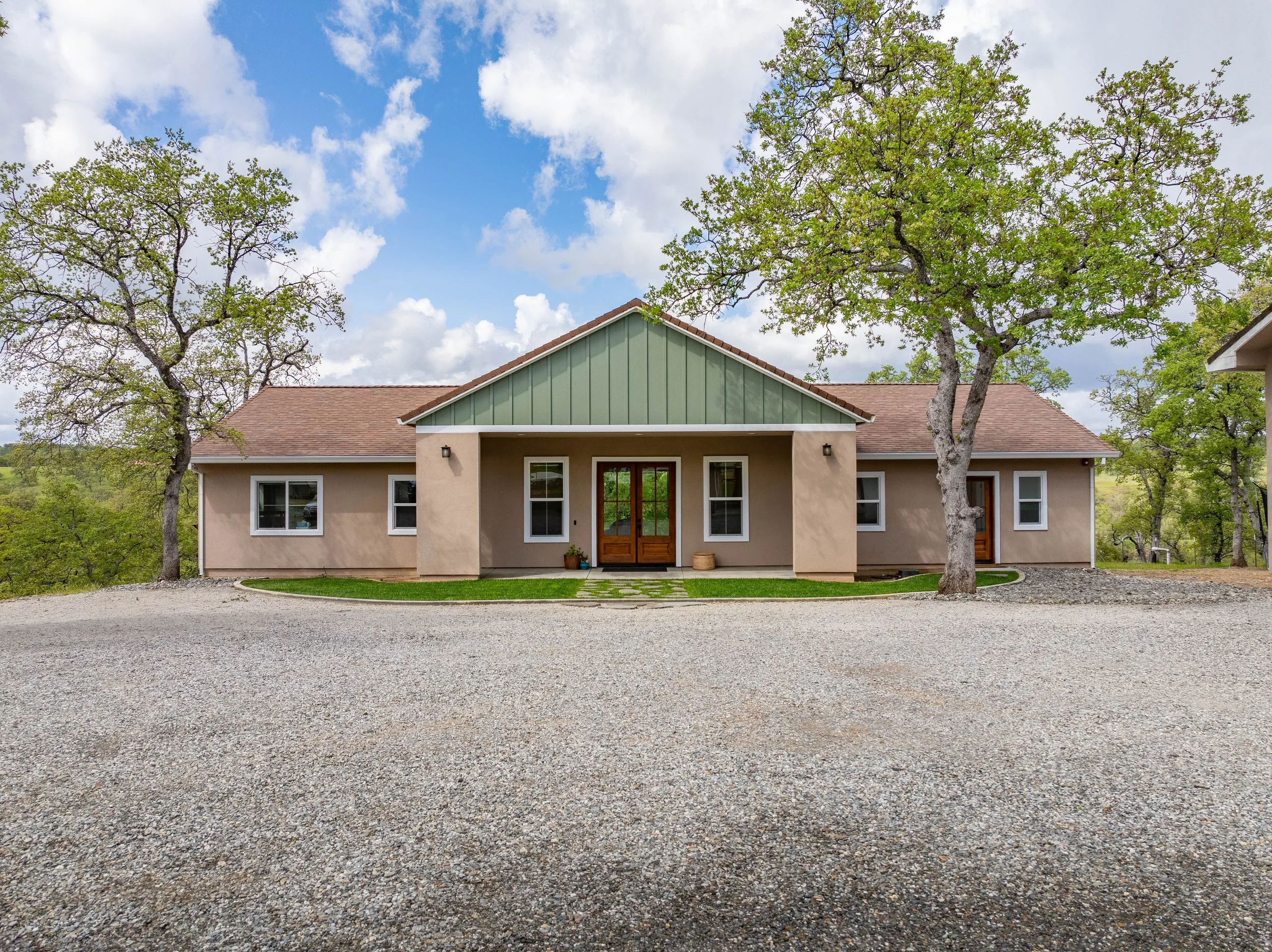 25-57-14875 Evye Ln - E-20 (1).jpg