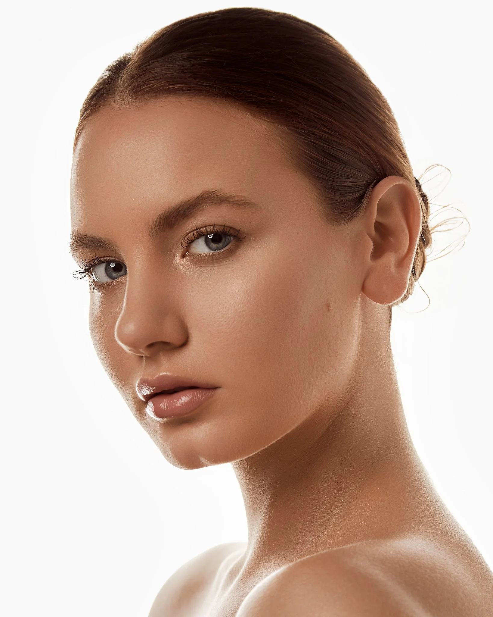 Kristen Beauty2930 2.JPG