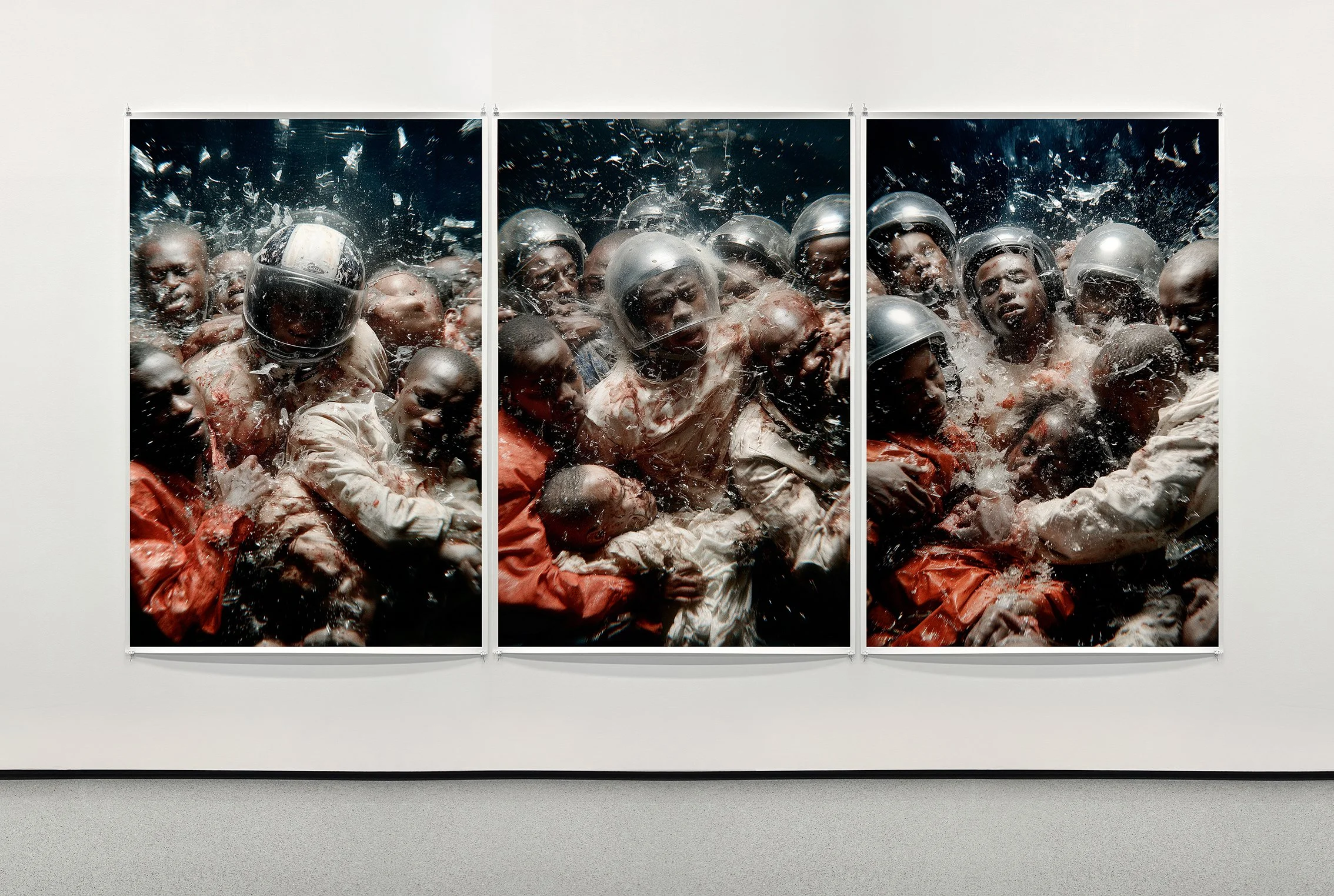 Galerie-Hamid-Khellafi-Wahib-Chehata-Anthropometries-2025-Retable-Triptyque-165x110cm-full.jpg