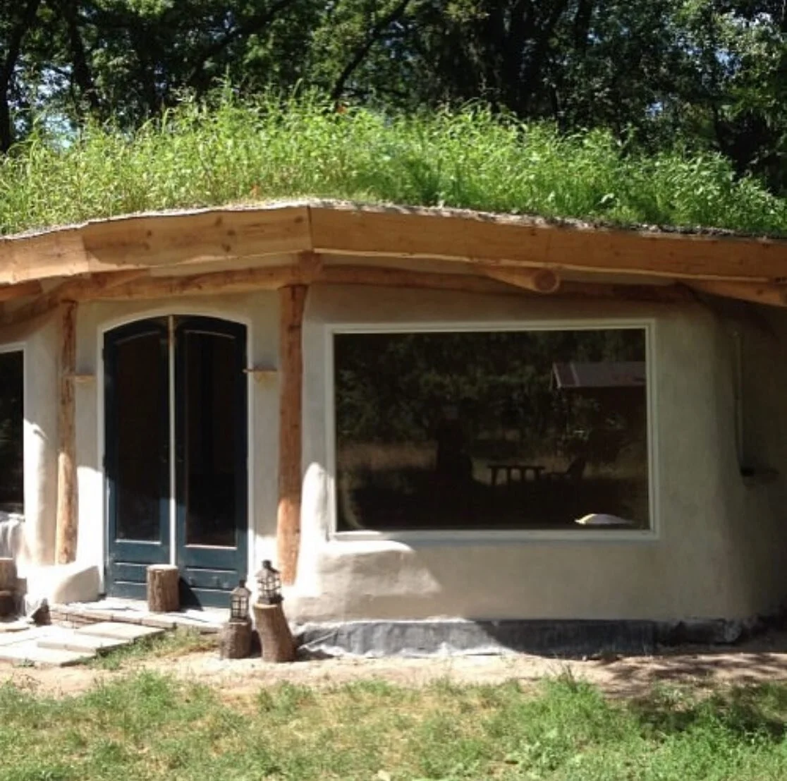 Out of the almost 90+ community projects that we&rsquo;ve visited in over 15 countries, there is one that has continued to rise above the rest. 

Situated in the forest of the Dutch countryside, sits @deuelenspieghel. An oasis of wisdom, diversity, a