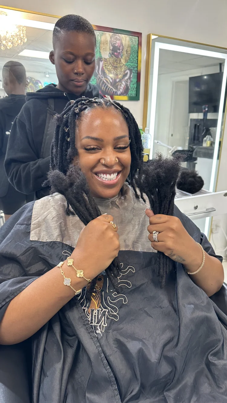 loc-extensions-loc-reattachment-instant-locs-the-loc-god-salon