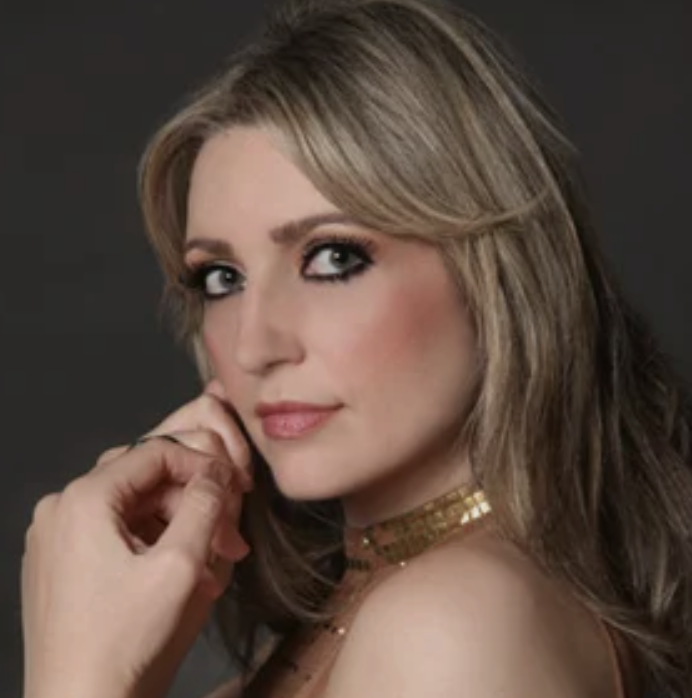 Katerina Mina (soprano), Andrew West (piano)