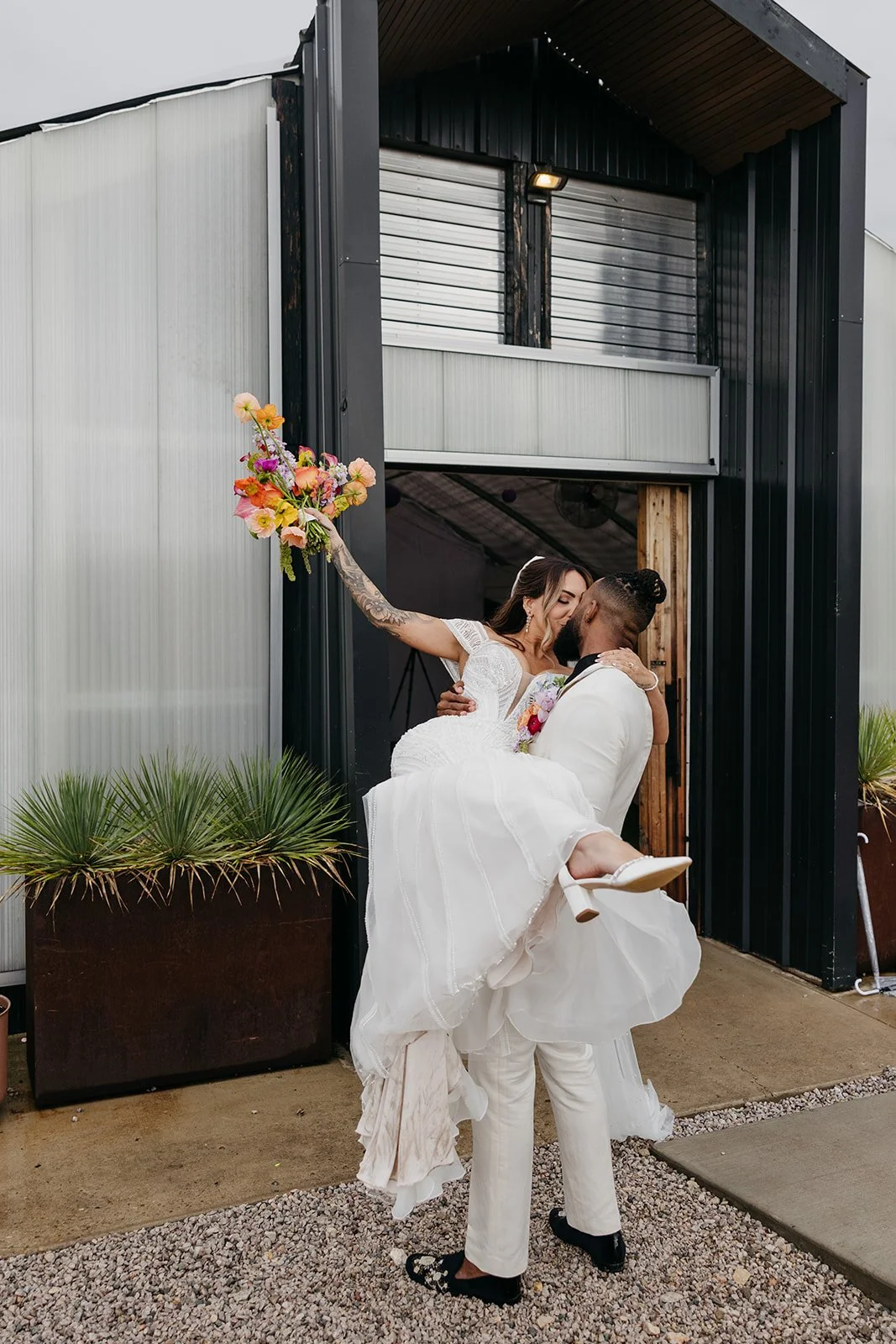 Christina + Vernon - Sneak Peeks-68_websize.jpg