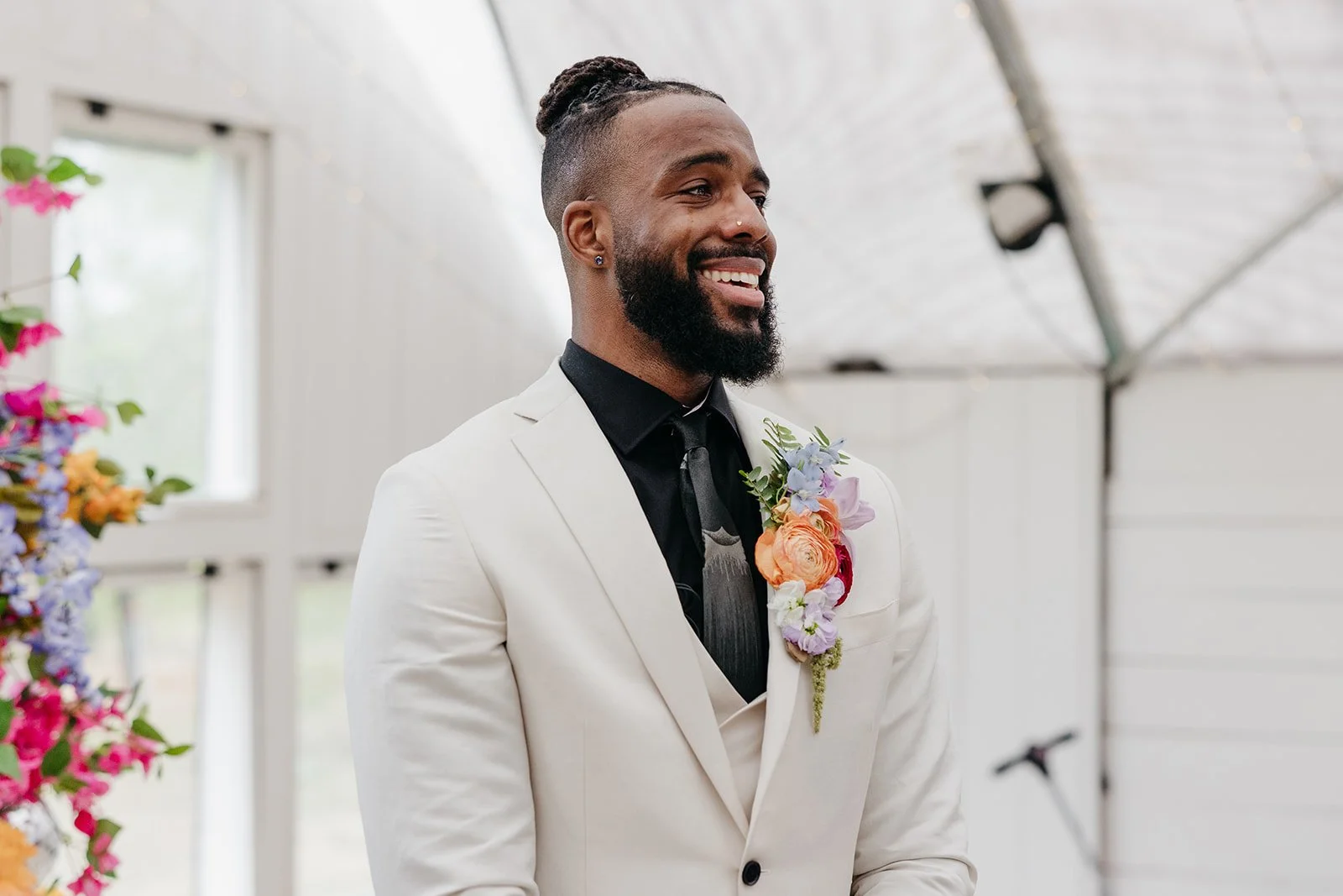 Christina + Vernon - Sneak Peeks-57_websize.jpg